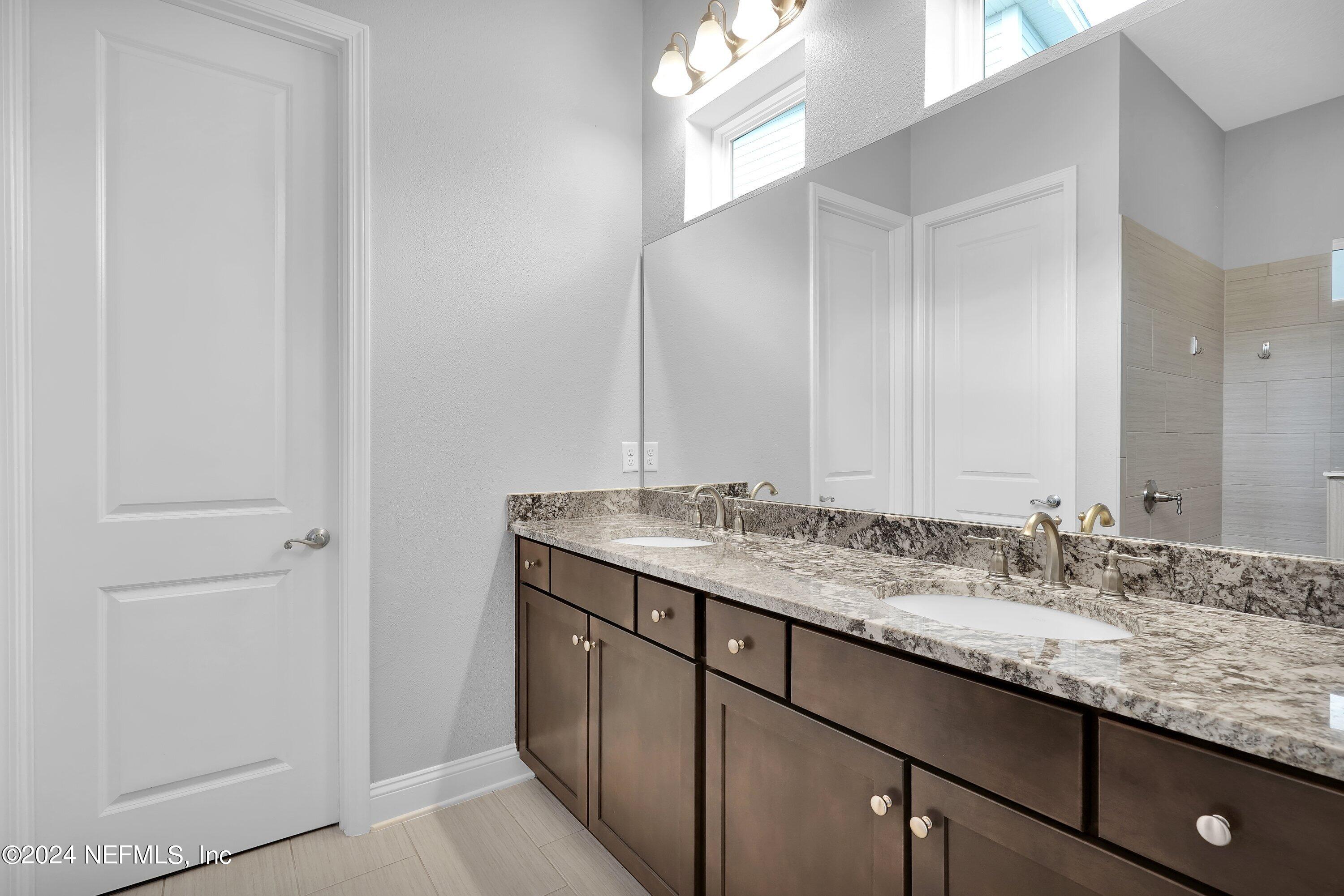 244 VISTA LAKE Circle