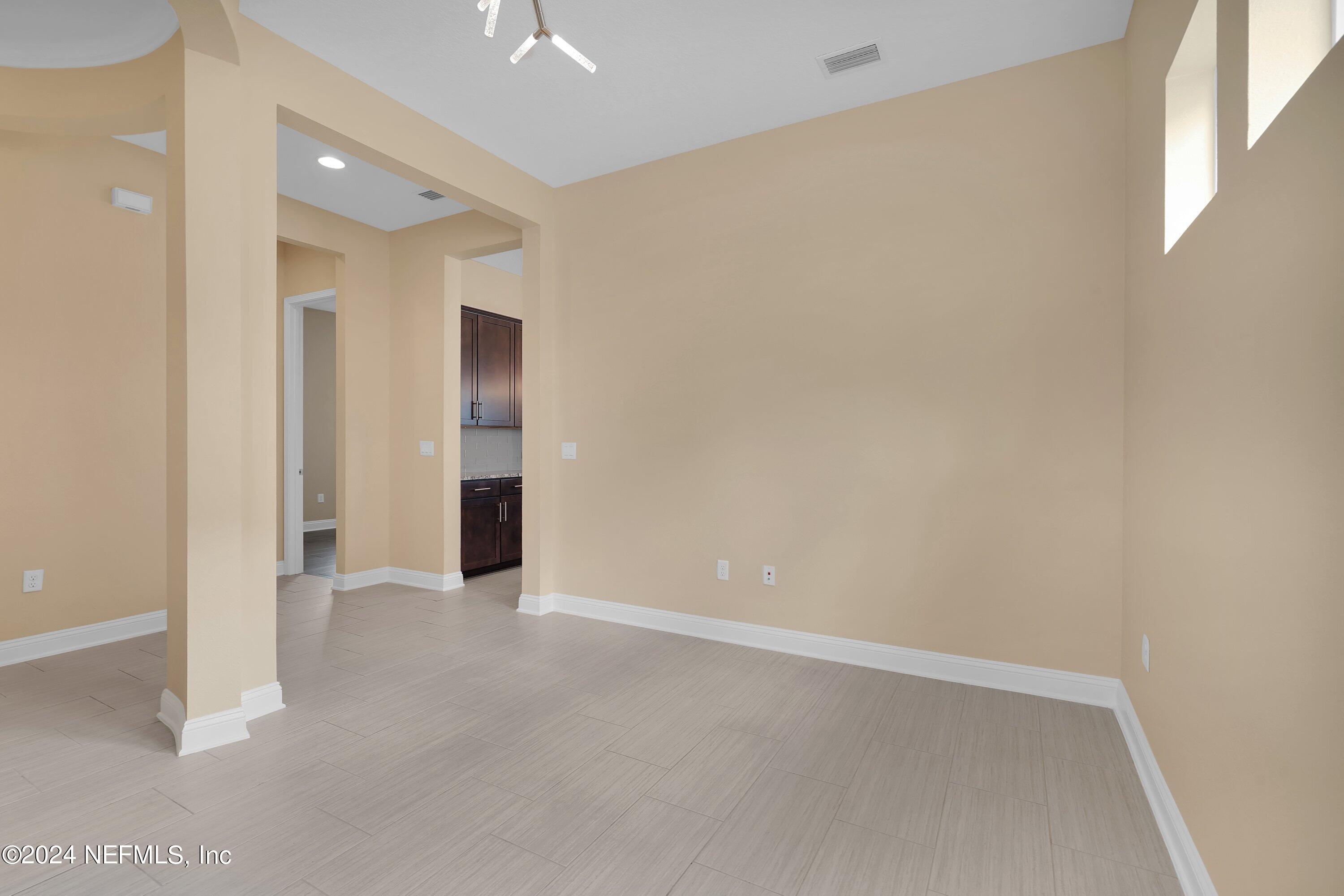 244 VISTA LAKE Circle