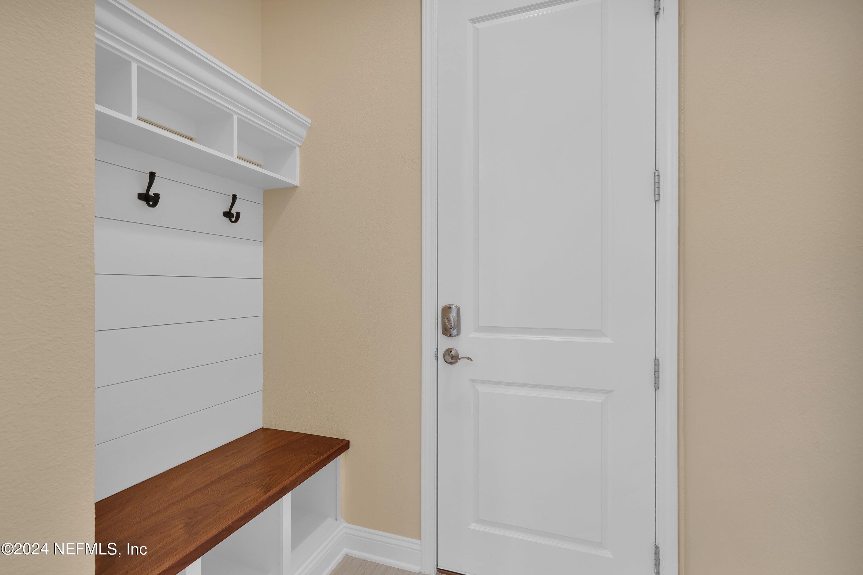 244 VISTA LAKE Circle