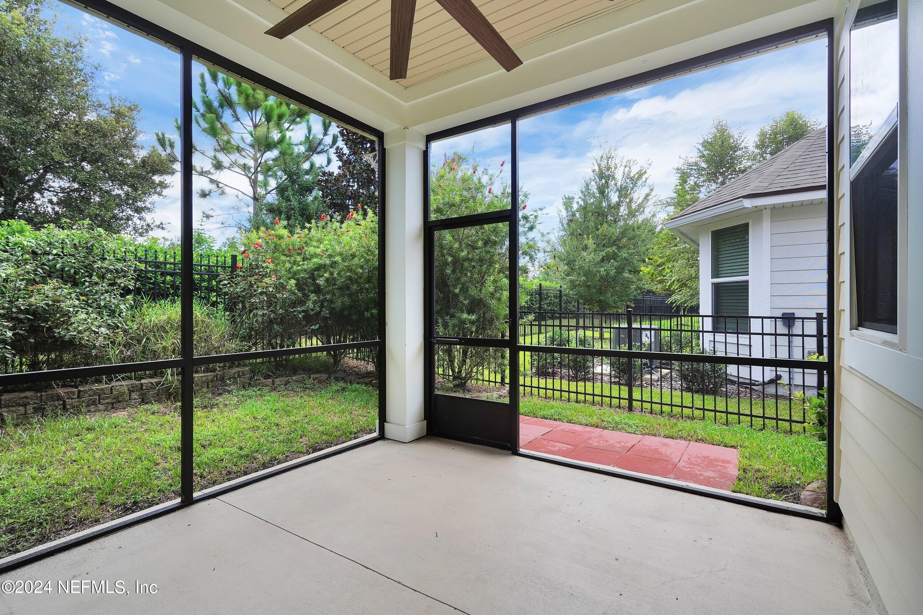 244 VISTA LAKE Circle