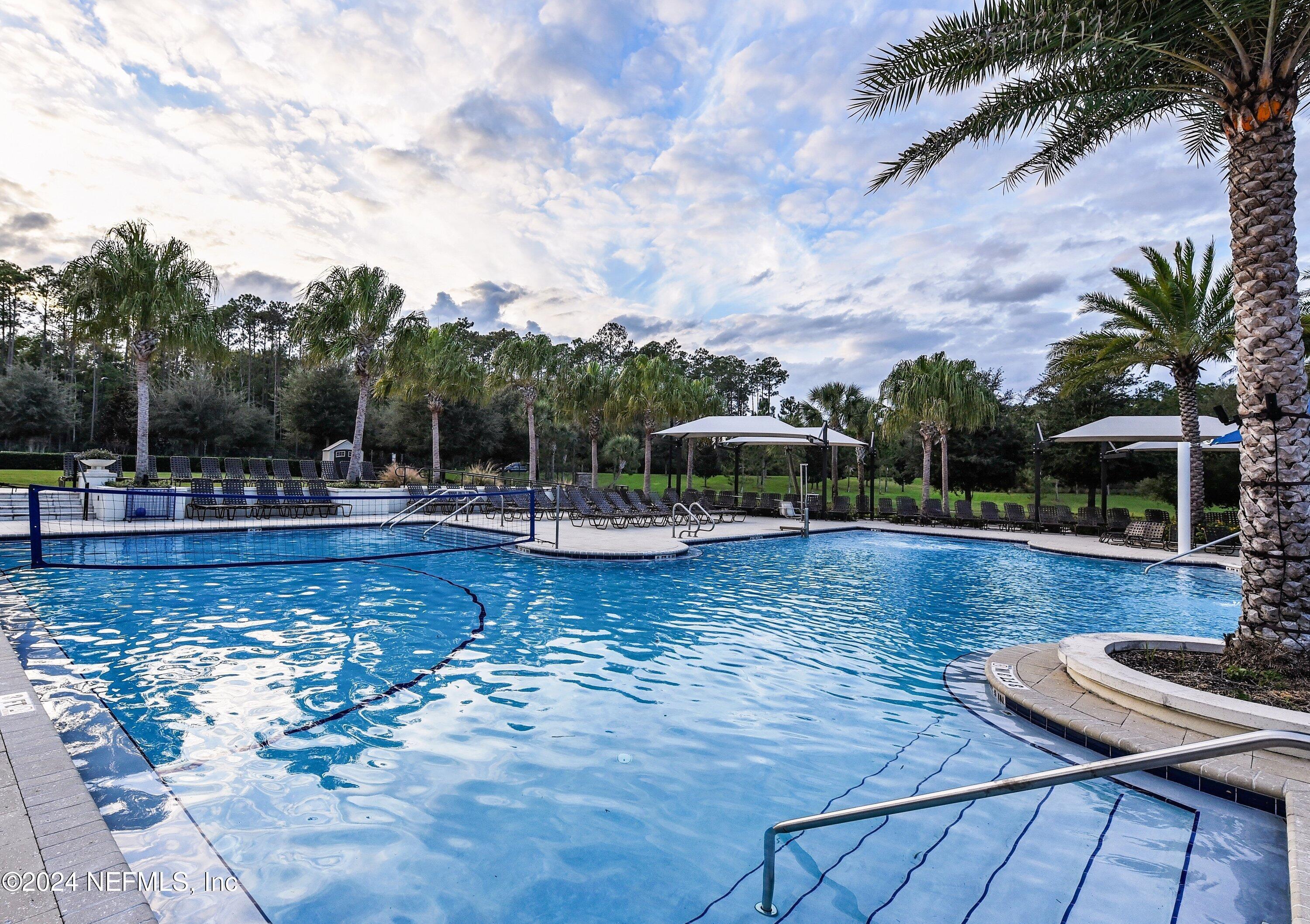 244 VISTA LAKE Circle