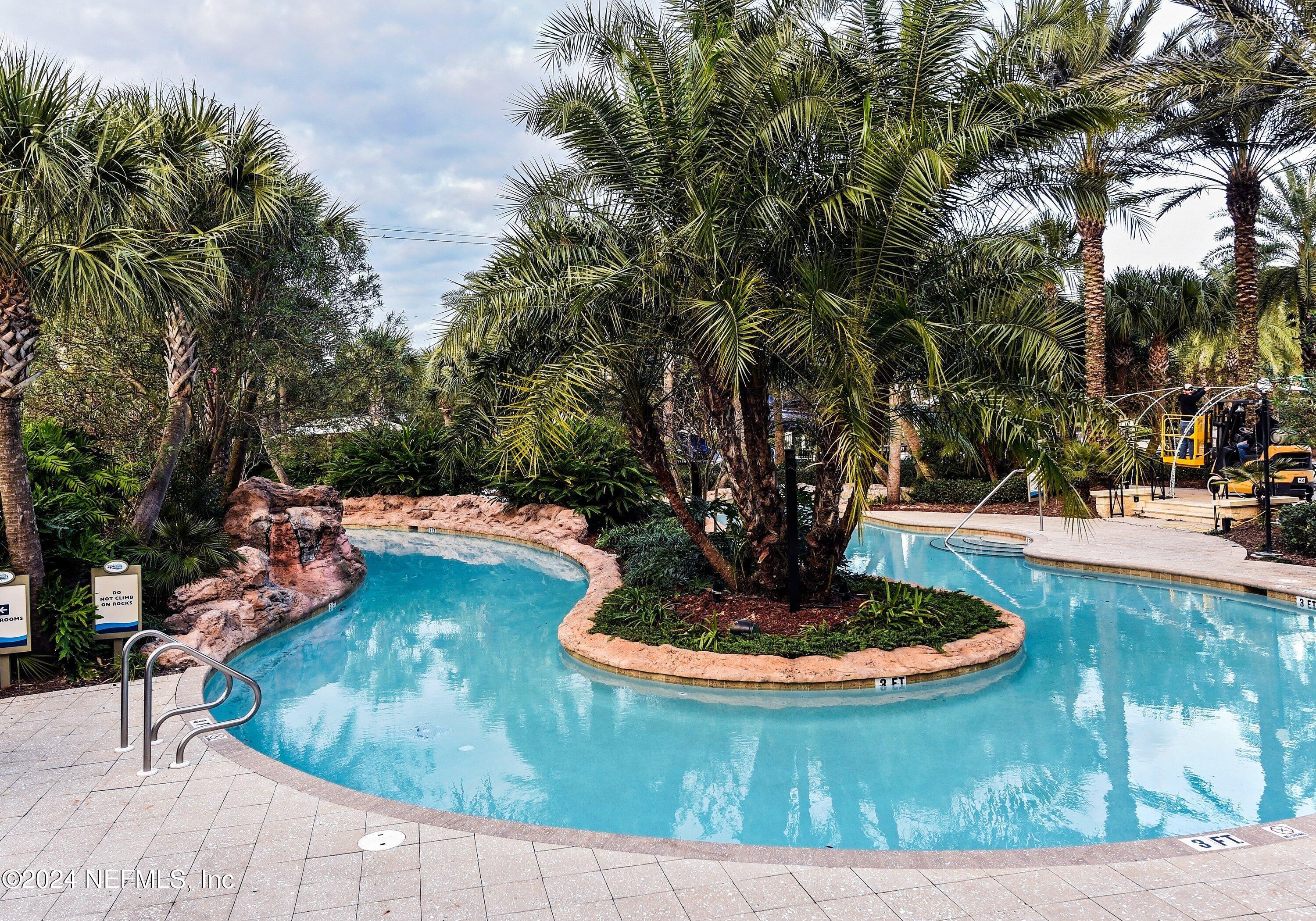 244 VISTA LAKE Circle