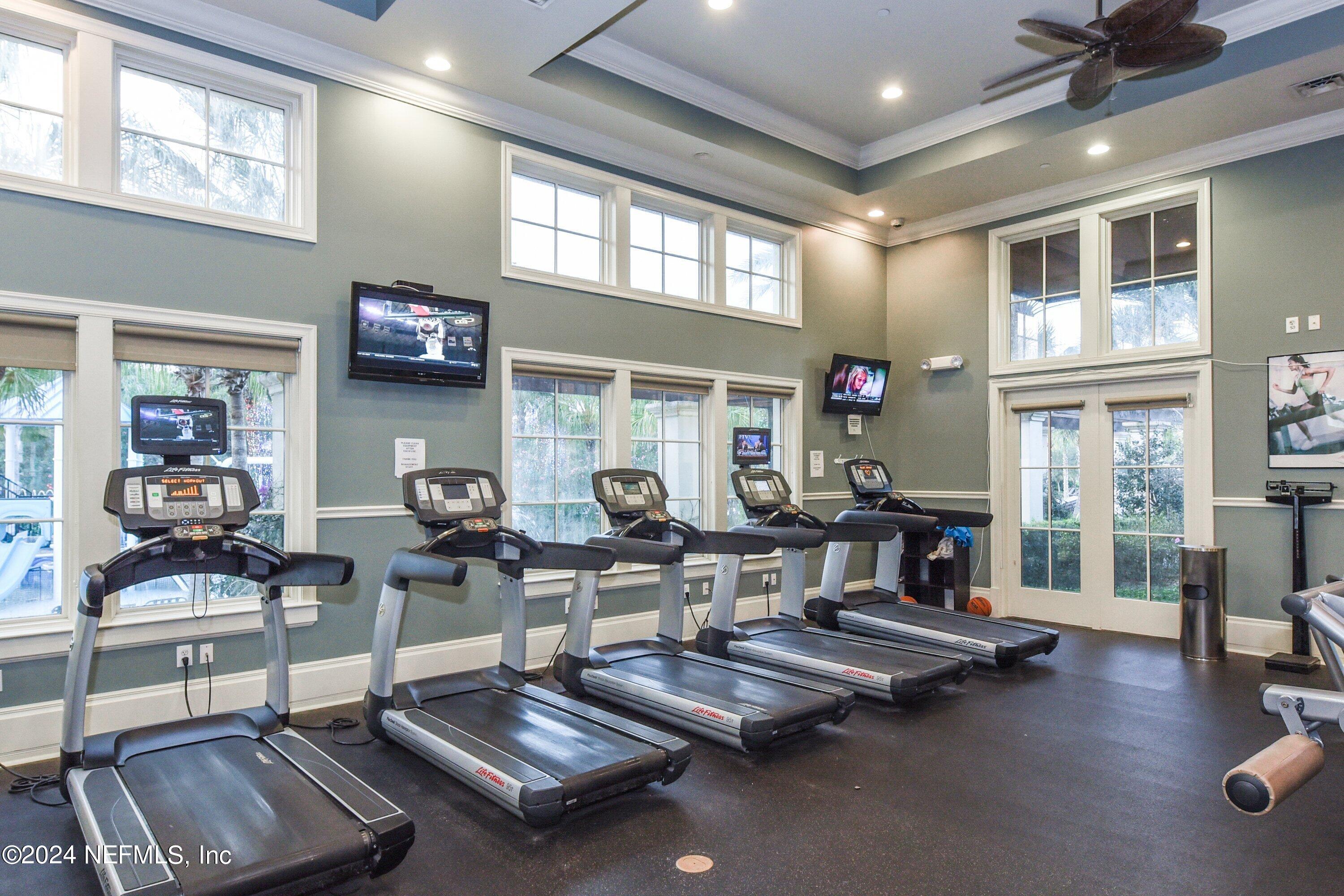 244 VISTA LAKE Circle