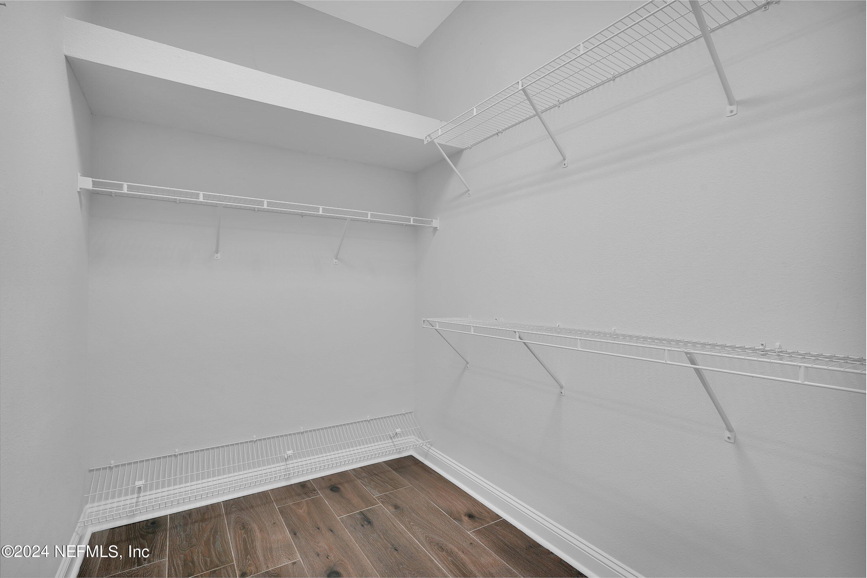 244 VISTA LAKE Circle