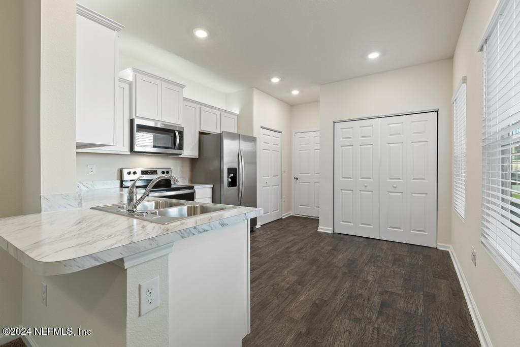 166 SCOTCH PEBBLE Drive