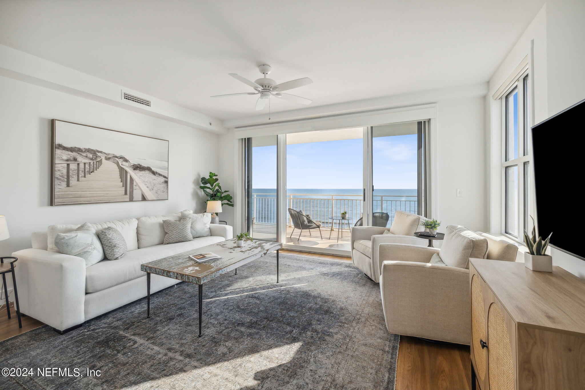 1415 1ST Street N, 1005