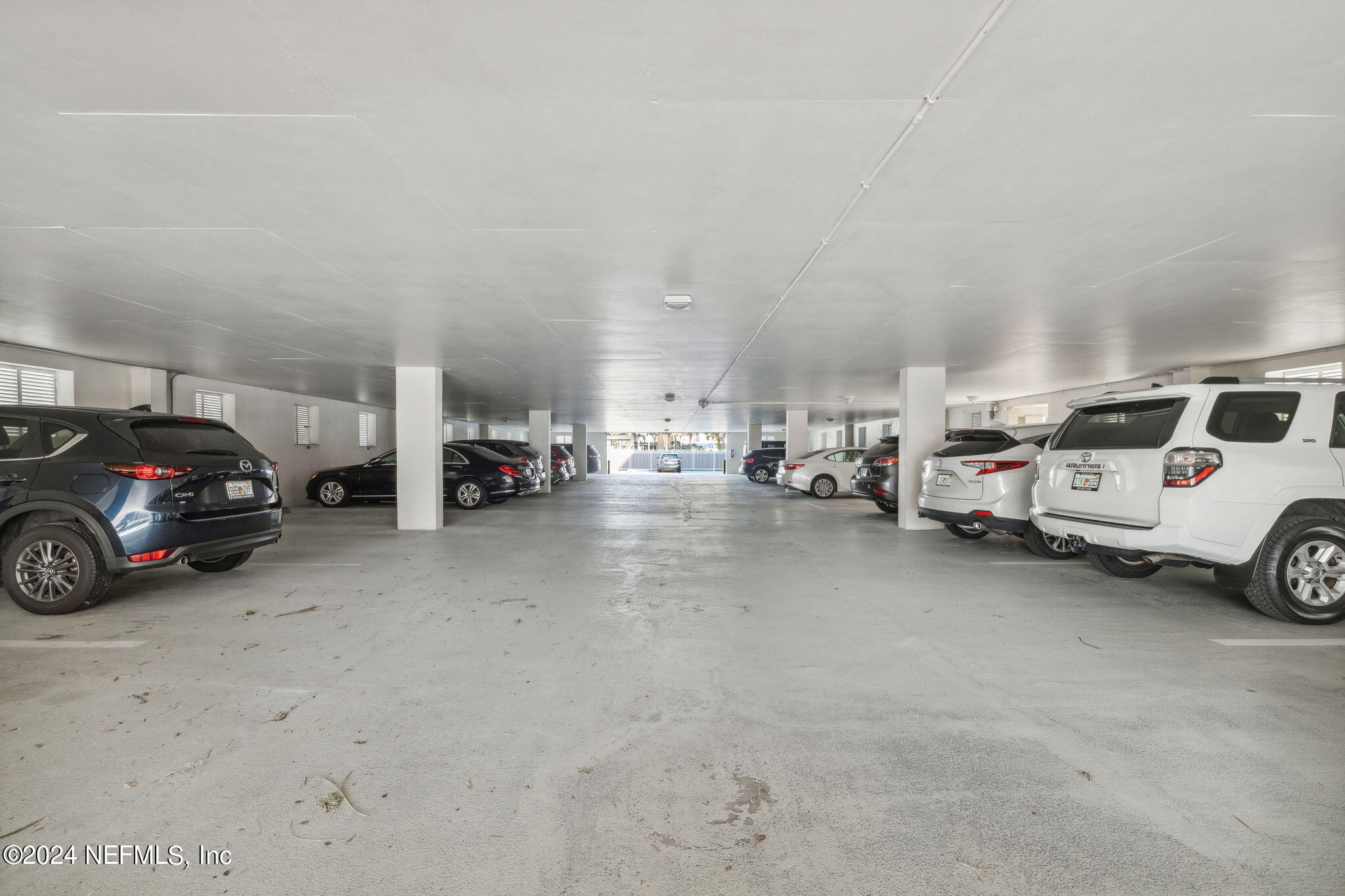 1415 1ST Street N, 1005