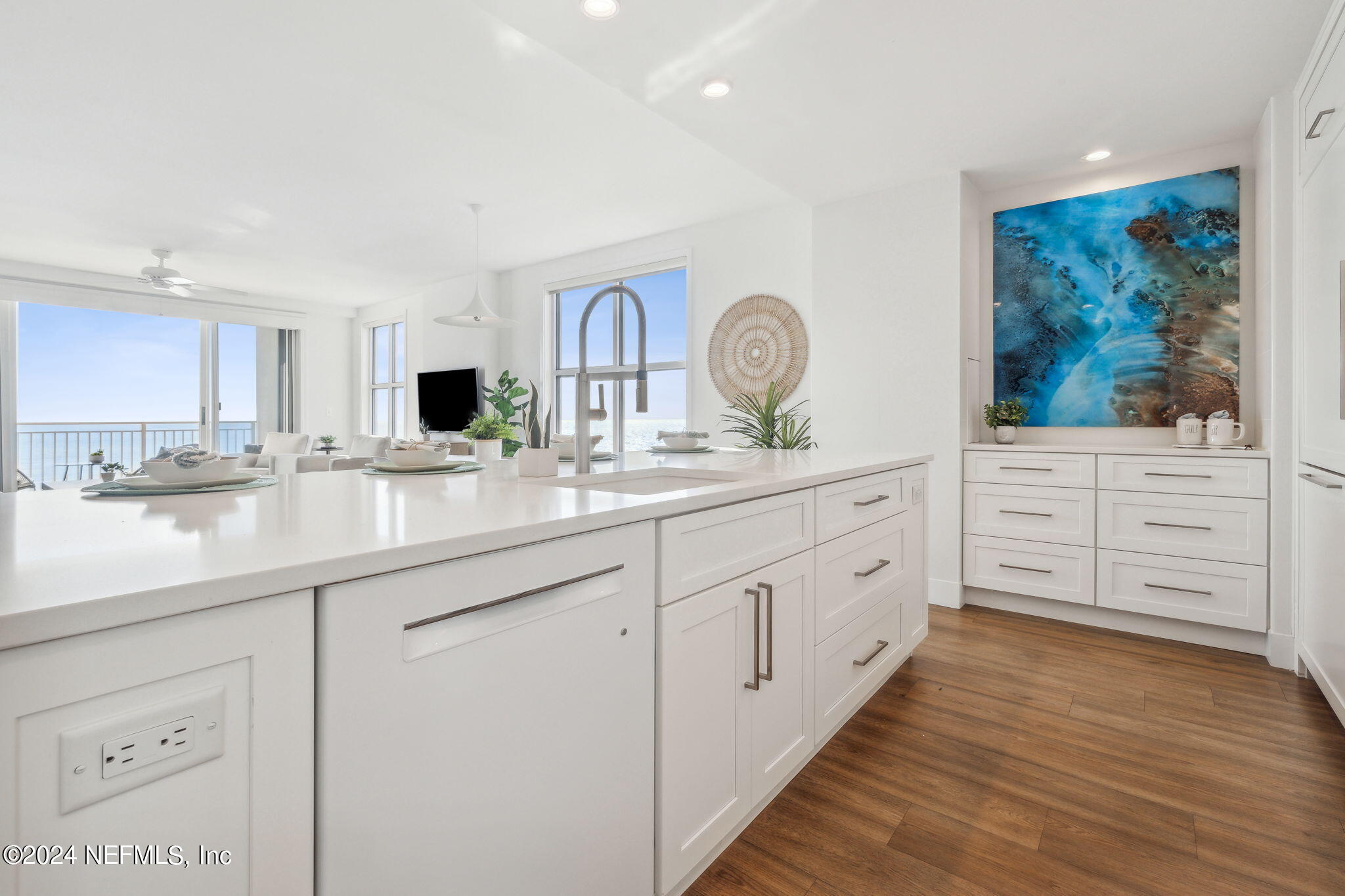 1415 1ST Street N, 1005
