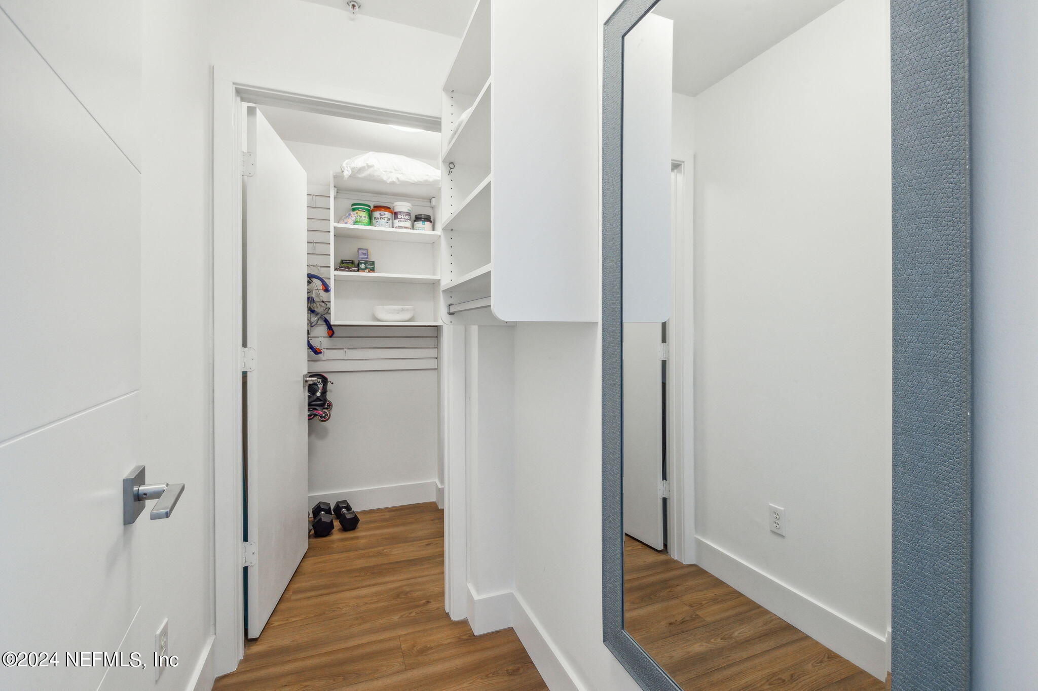 1415 1ST Street N, 1005