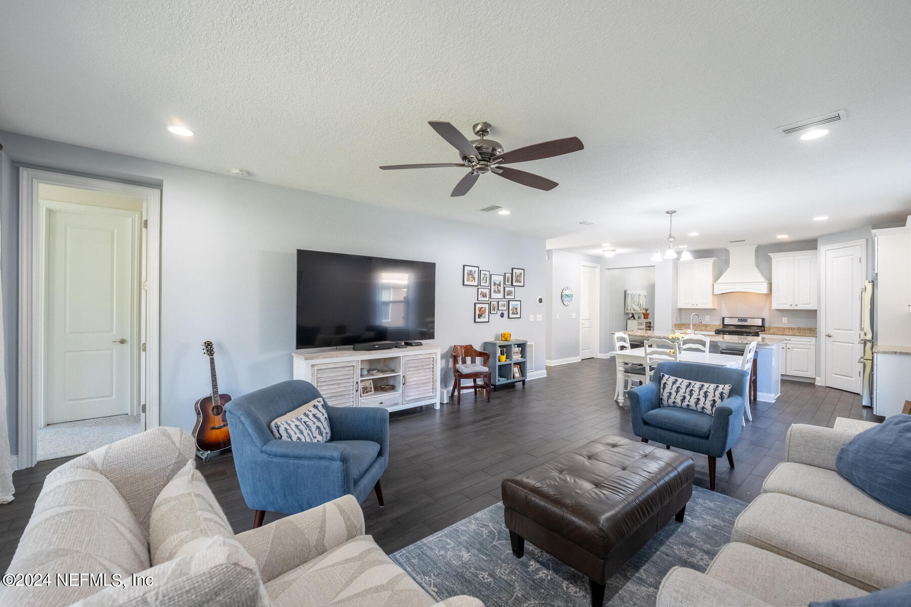 3923 BURNT PINE Drive