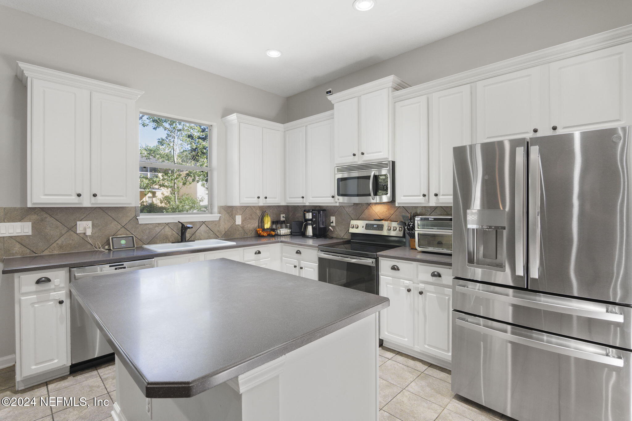 941 CANDLEBARK Drive