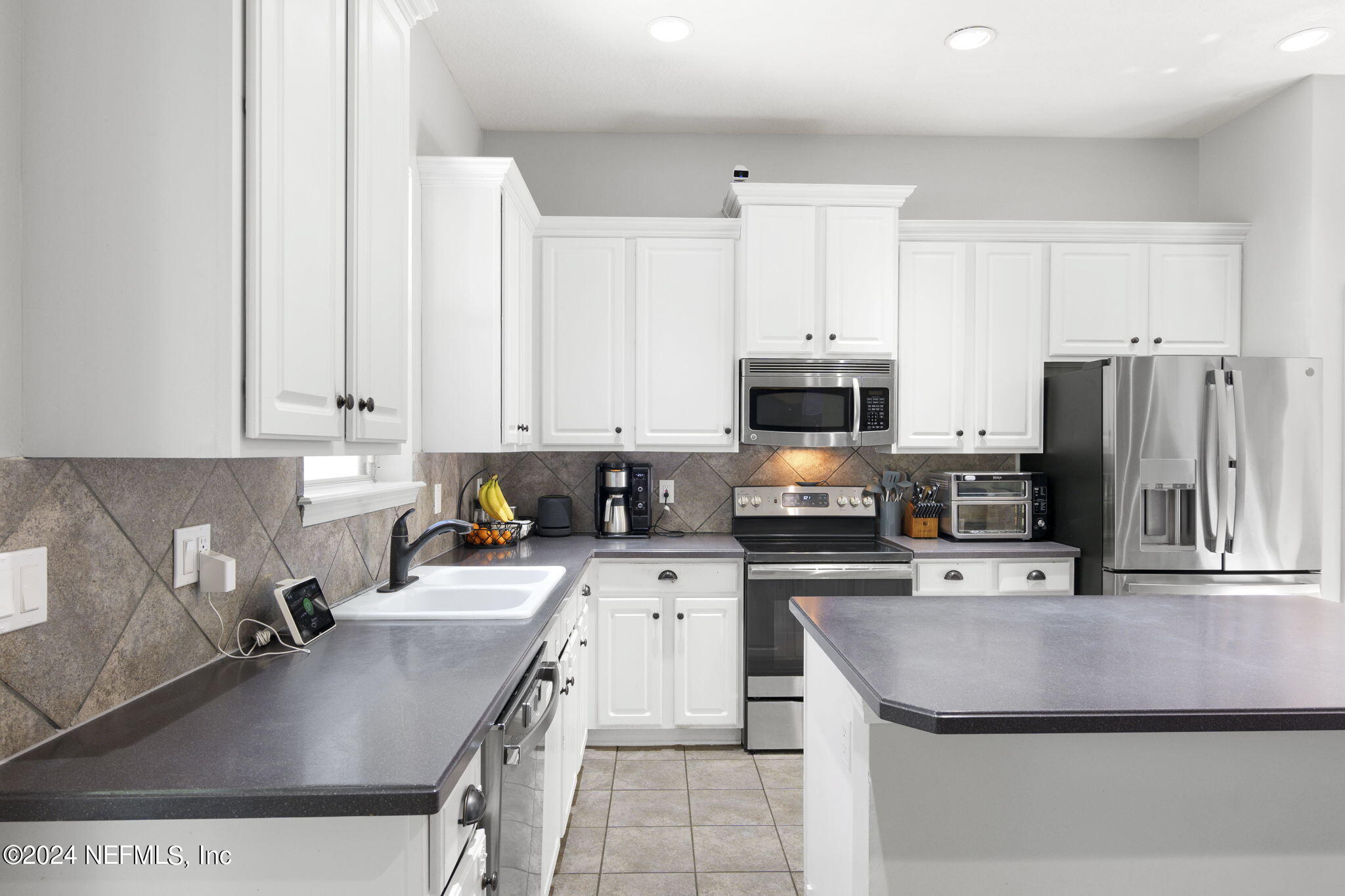 941 CANDLEBARK Drive