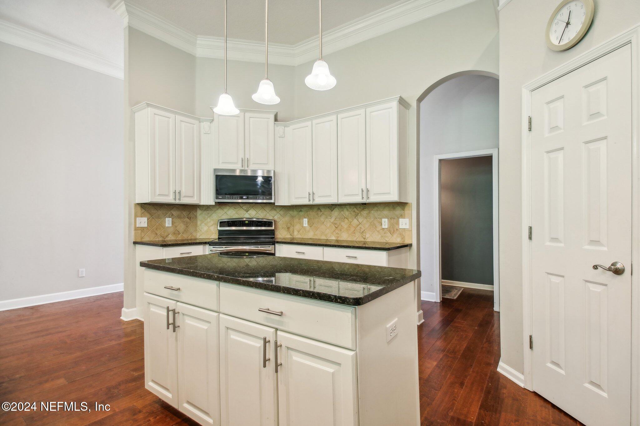 5204 STILL CREEK Court