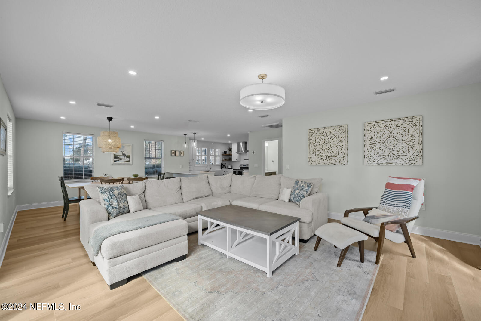 945 GONZALES Avenue