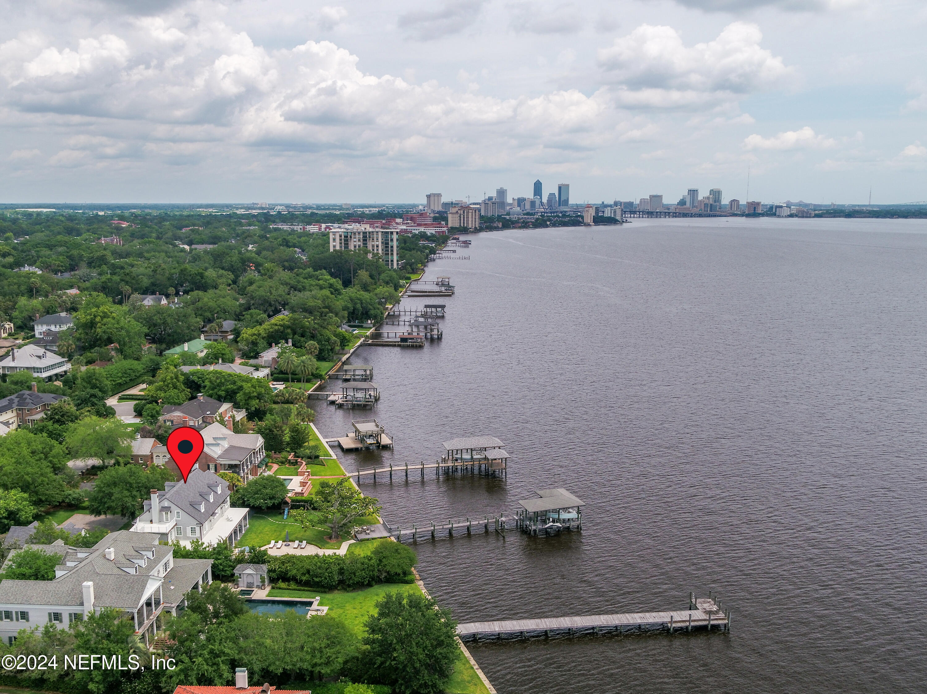 1875 AVONDALE Circle