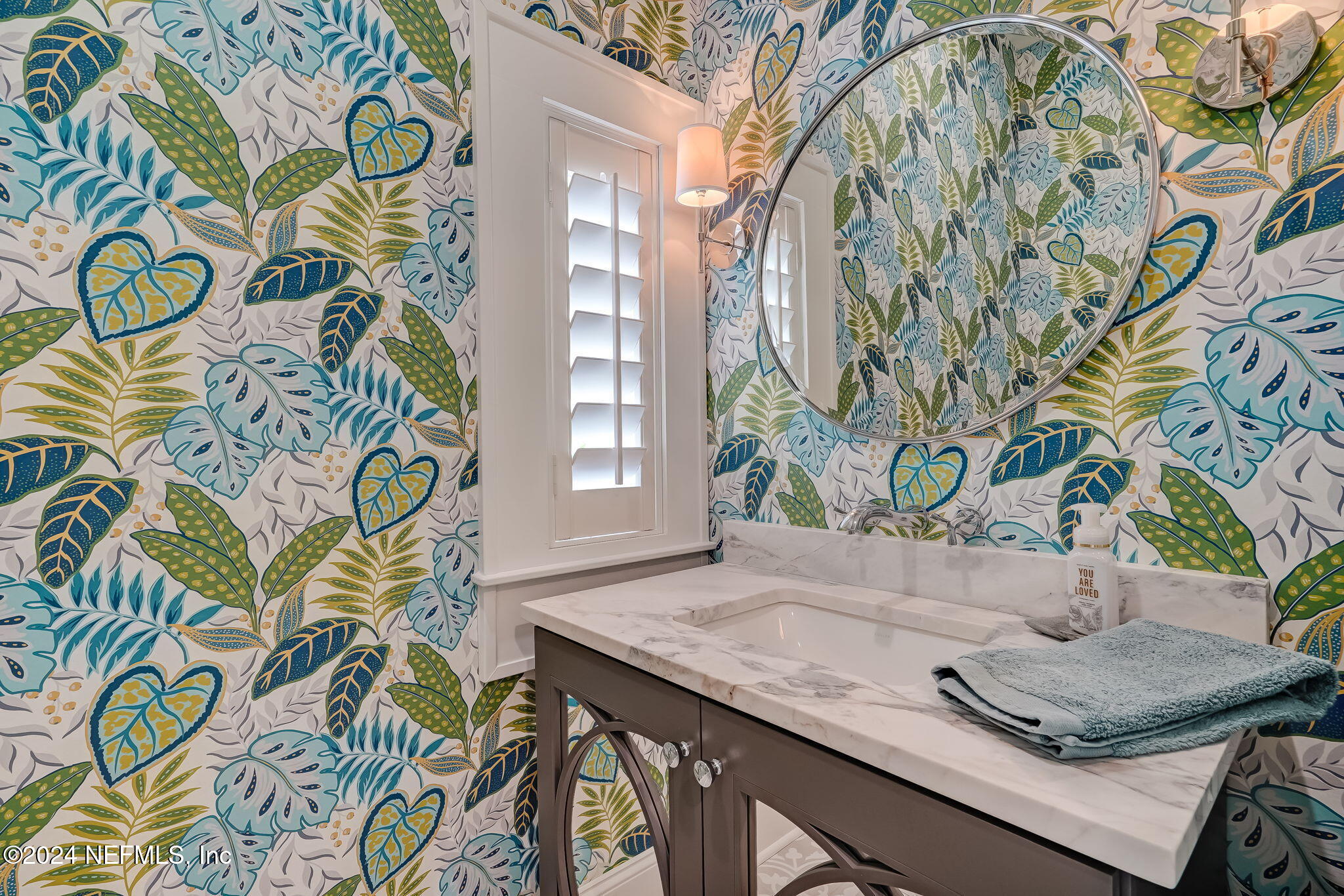 1875 AVONDALE Circle