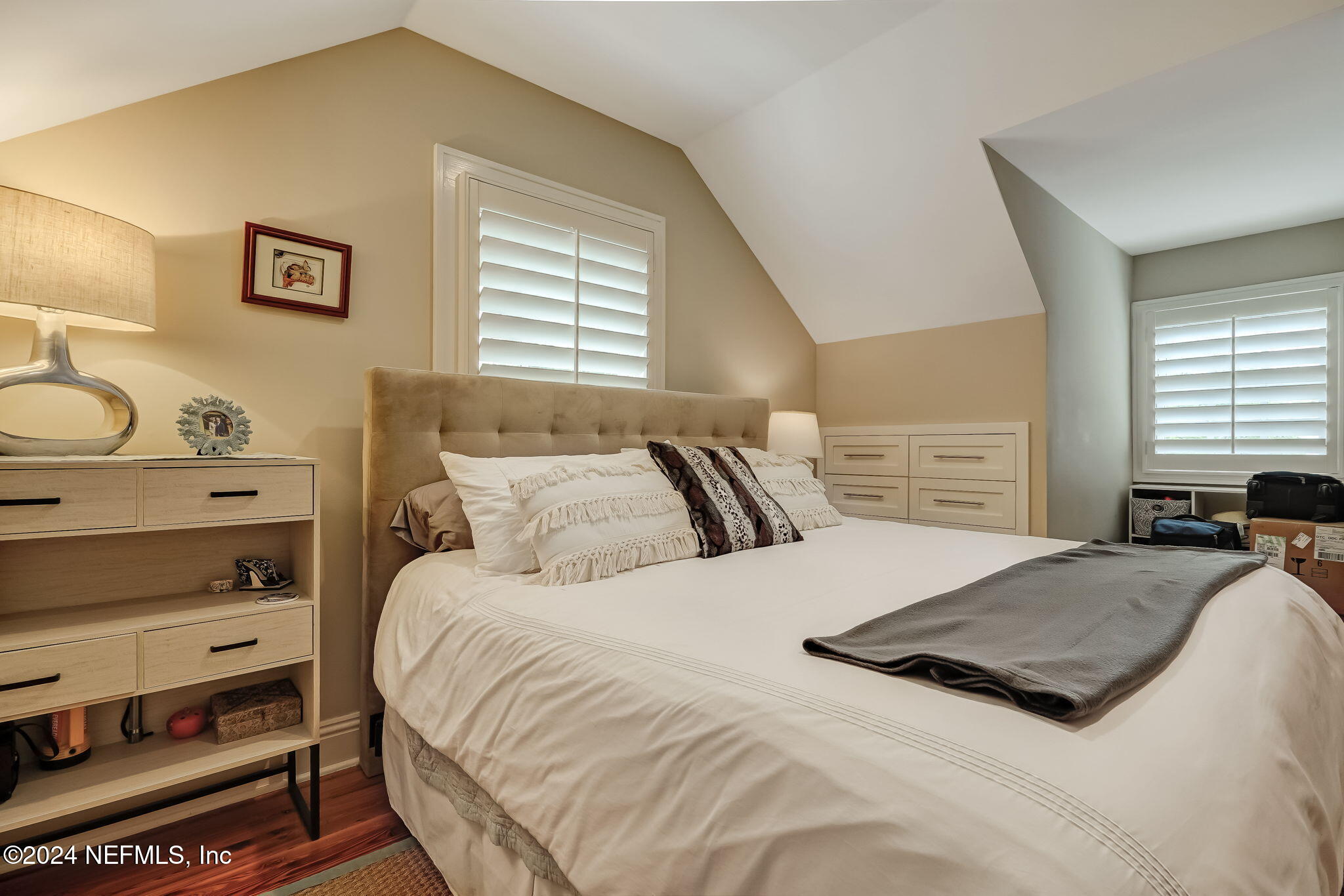 1875 AVONDALE Circle