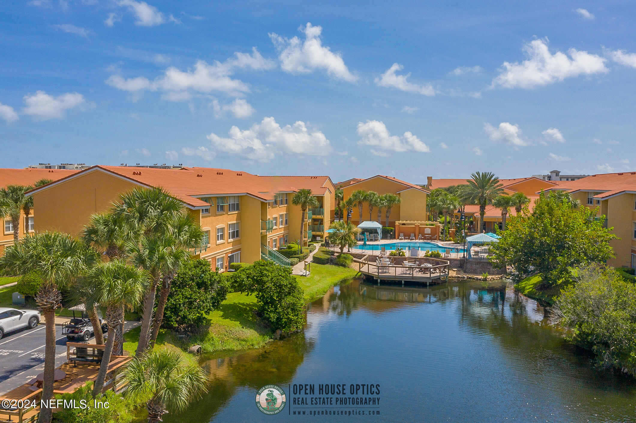 204 LAGUNA VILLAS Boulevard, A21