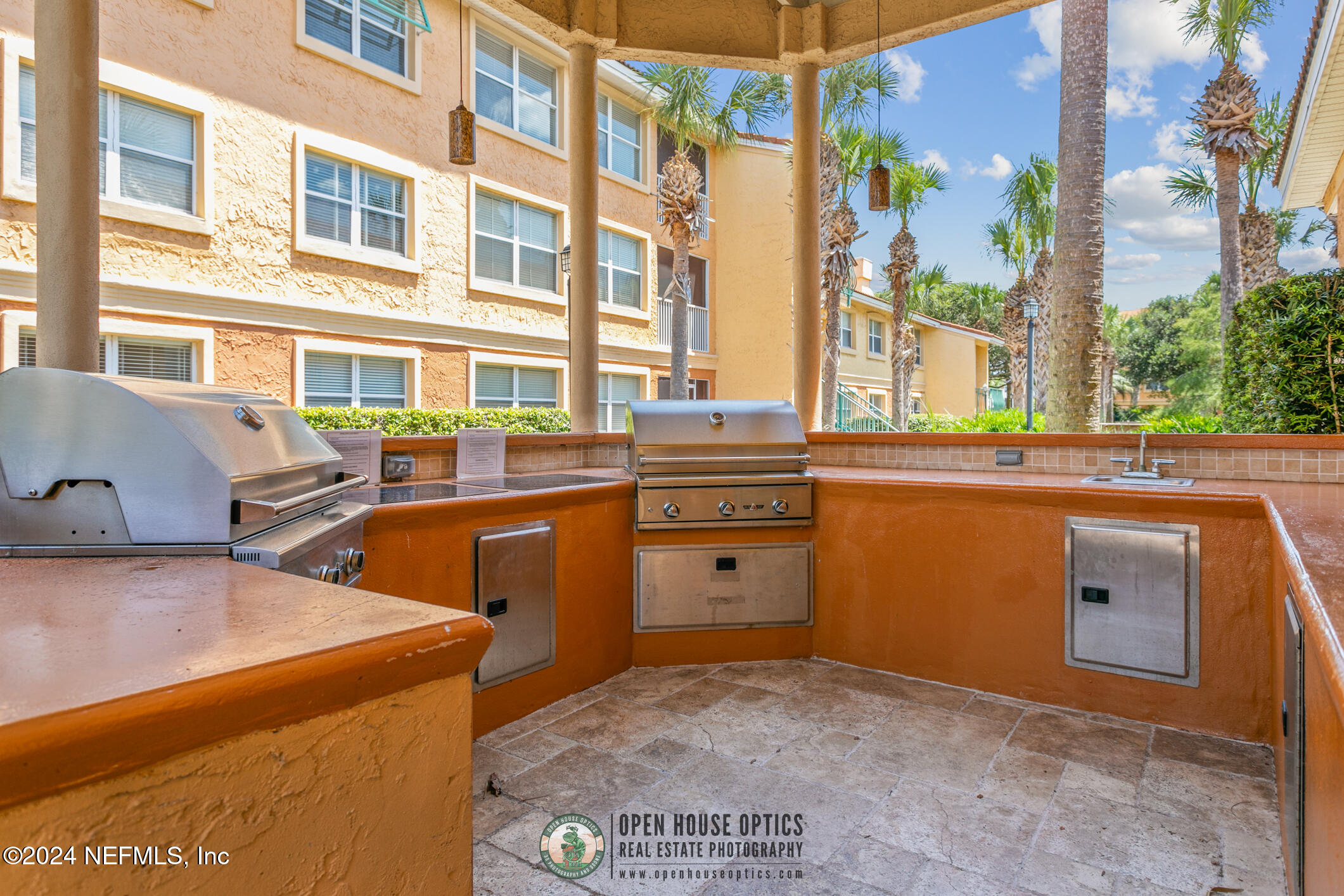 204 LAGUNA VILLAS Boulevard, A21