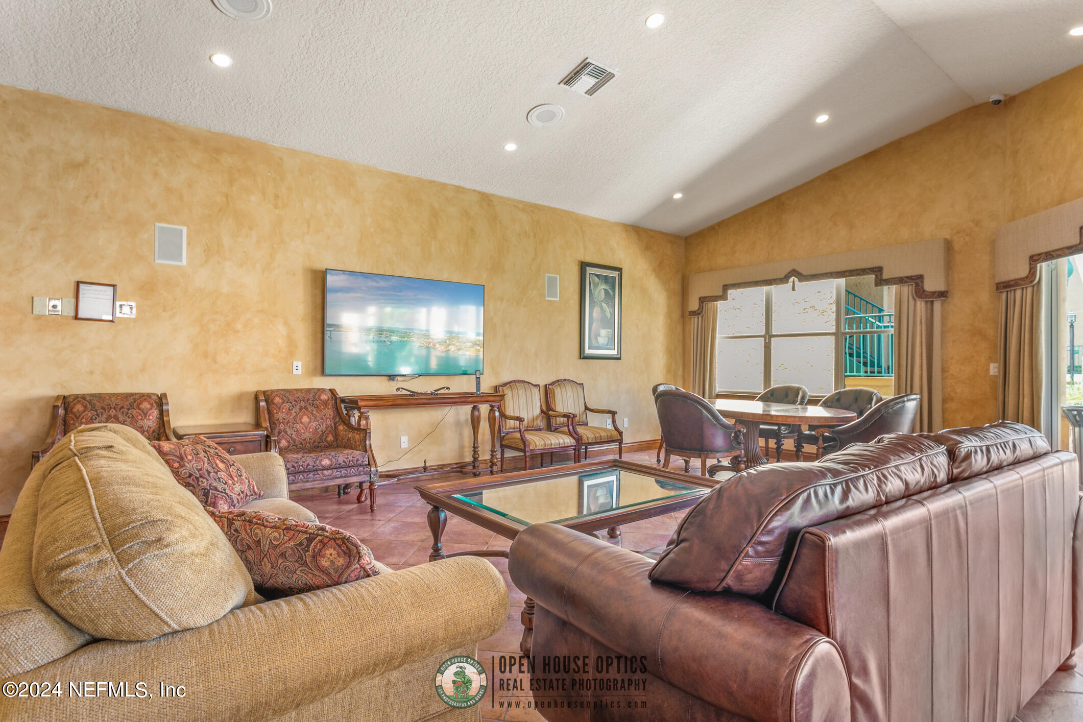 204 LAGUNA VILLAS Boulevard, A21