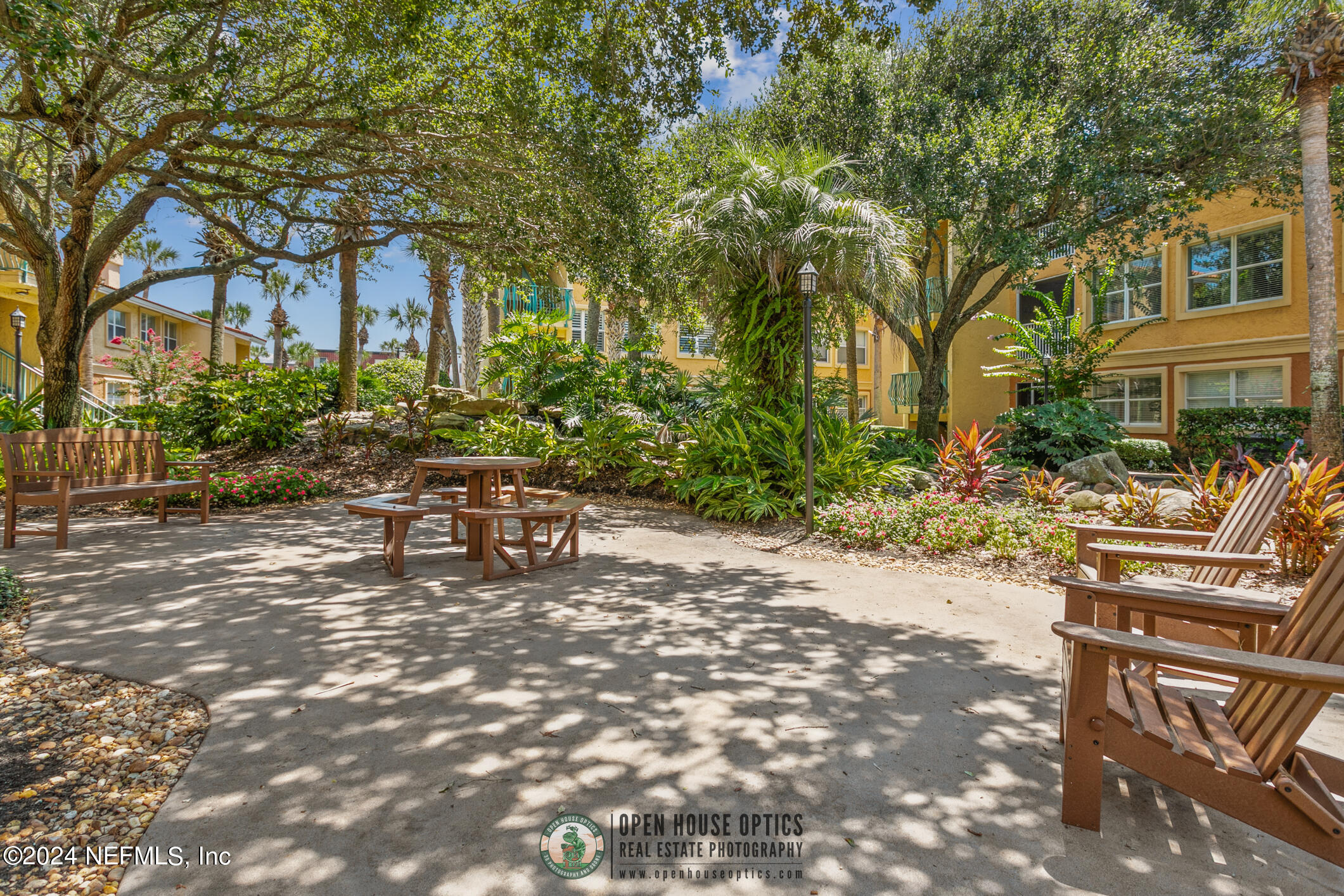 204 LAGUNA VILLAS Boulevard, A21