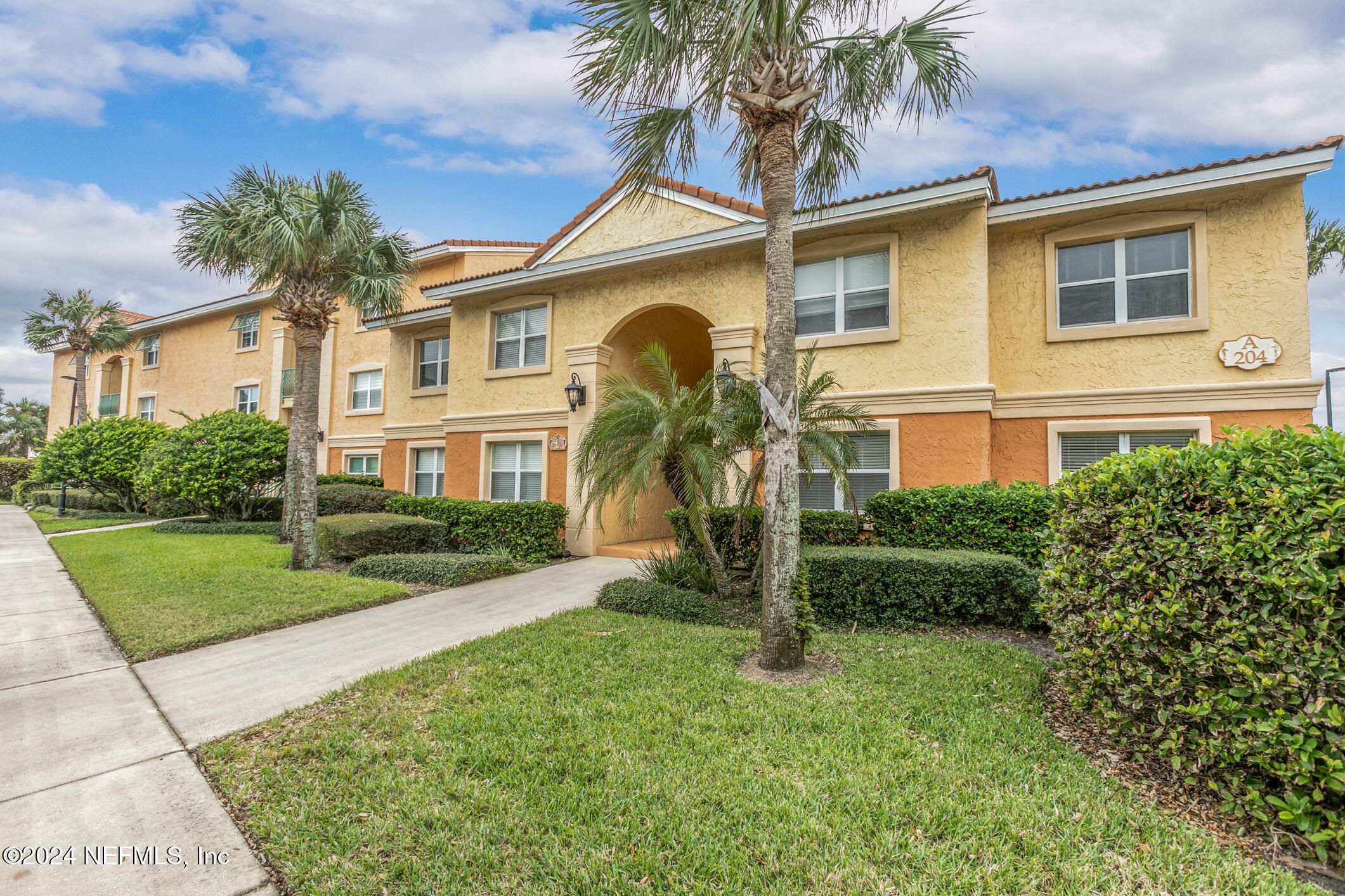 204 LAGUNA VILLAS Boulevard, A21