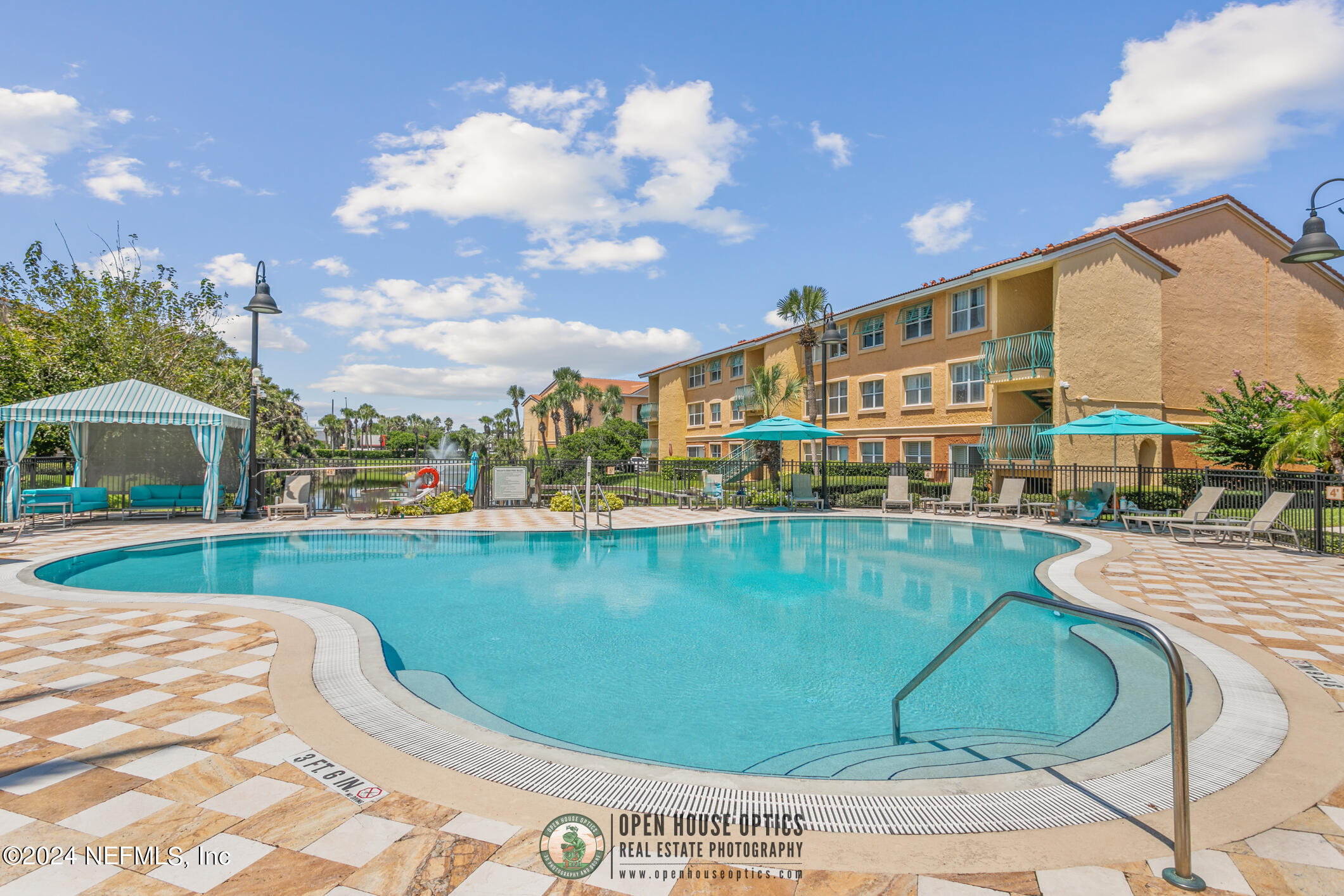 204 LAGUNA VILLAS Boulevard, A21