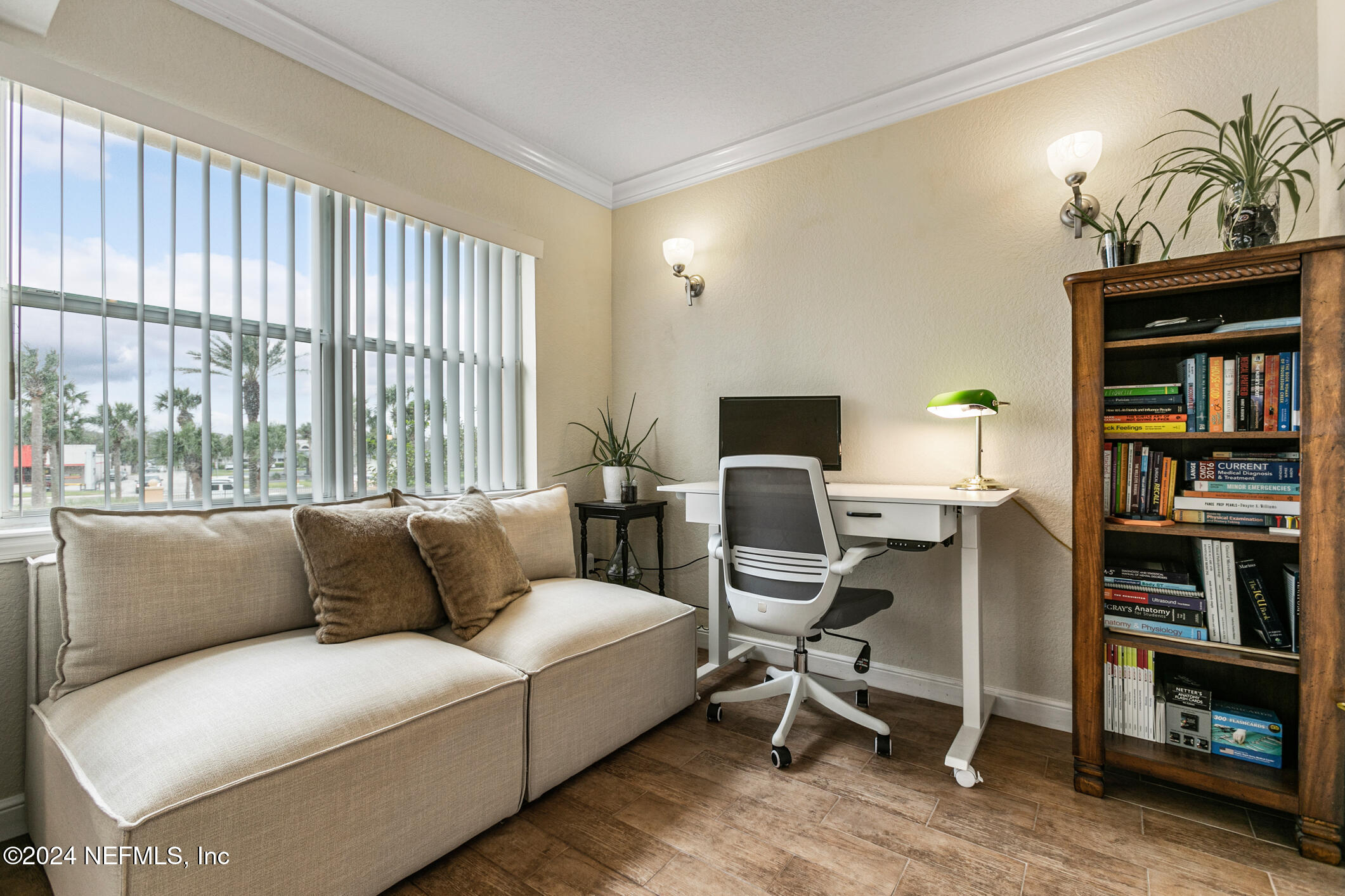 204 LAGUNA VILLAS Boulevard, A21