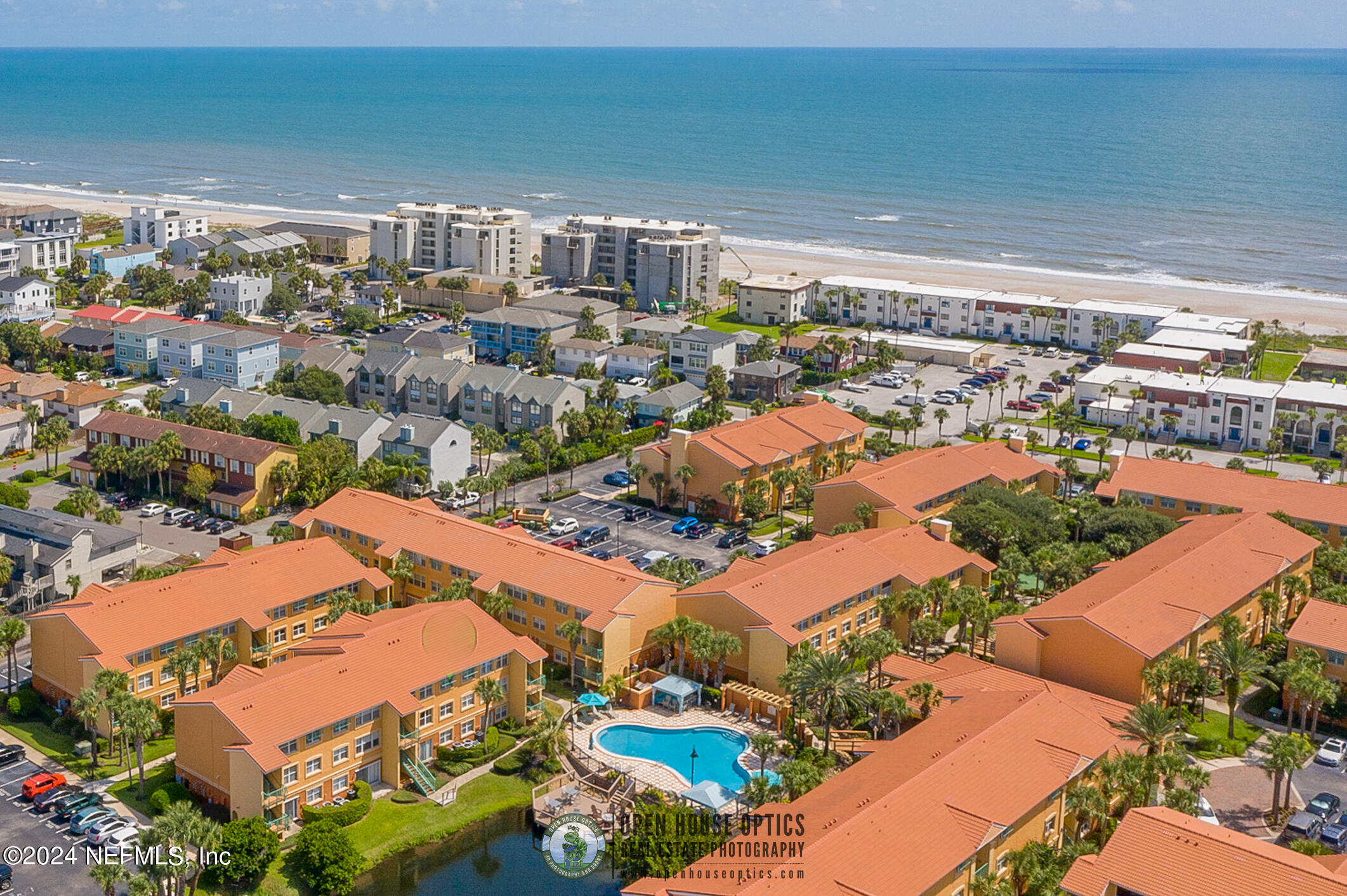 204 LAGUNA VILLAS Boulevard, A21