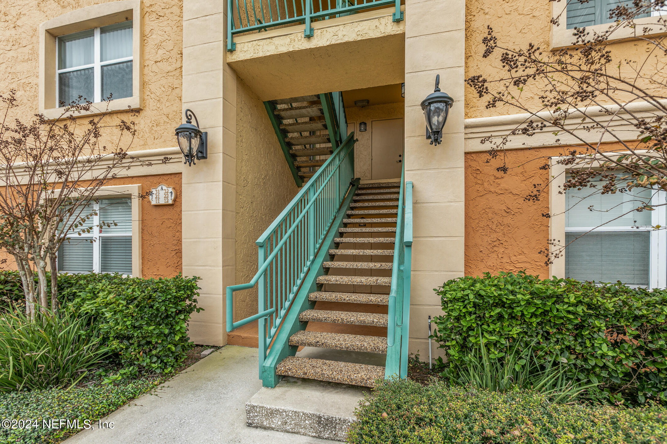 204 LAGUNA VILLAS Boulevard, A21