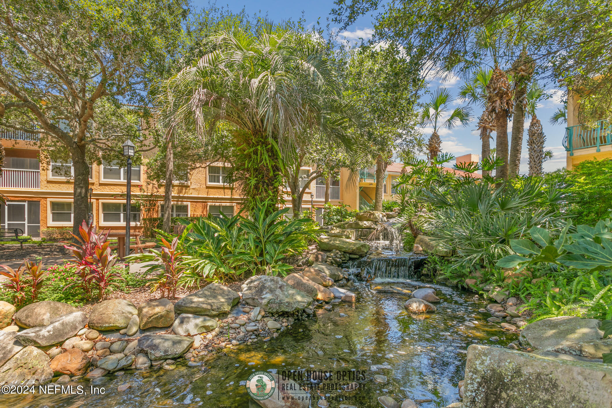 204 LAGUNA VILLAS Boulevard, A21