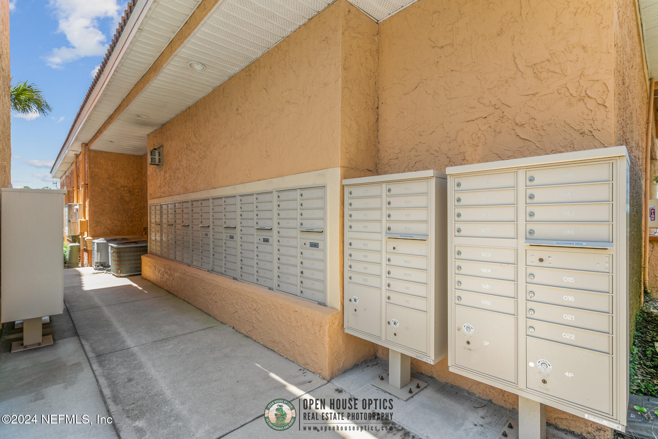 204 LAGUNA VILLAS Boulevard, A21