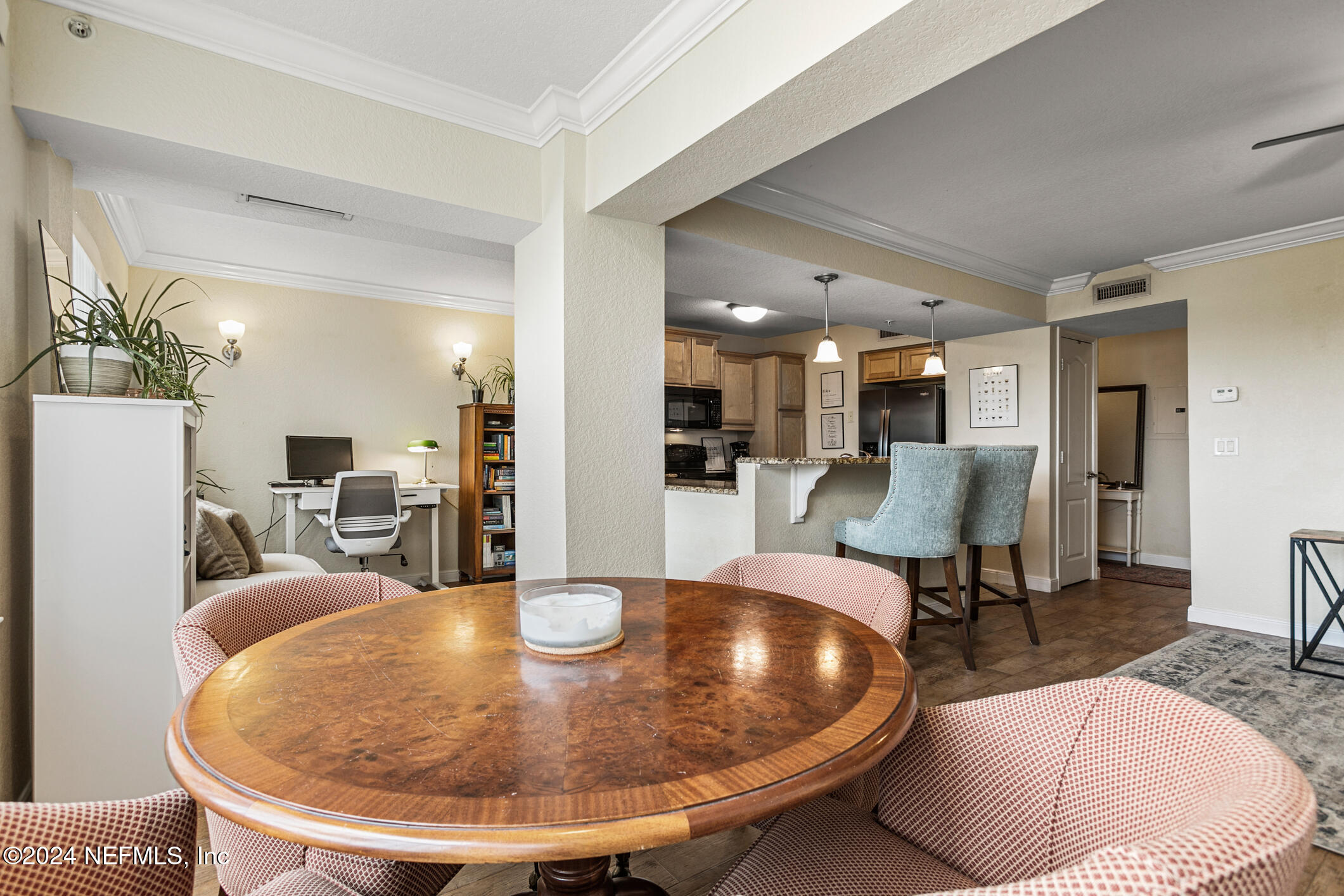 204 LAGUNA VILLAS Boulevard, A21