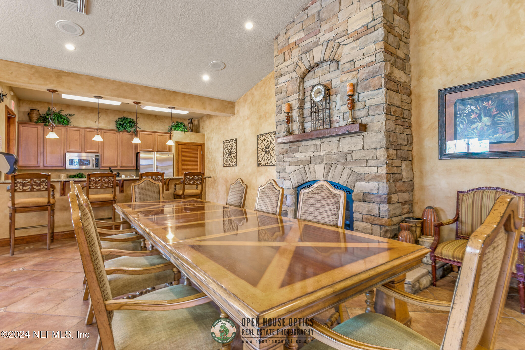 204 LAGUNA VILLAS Boulevard, A21