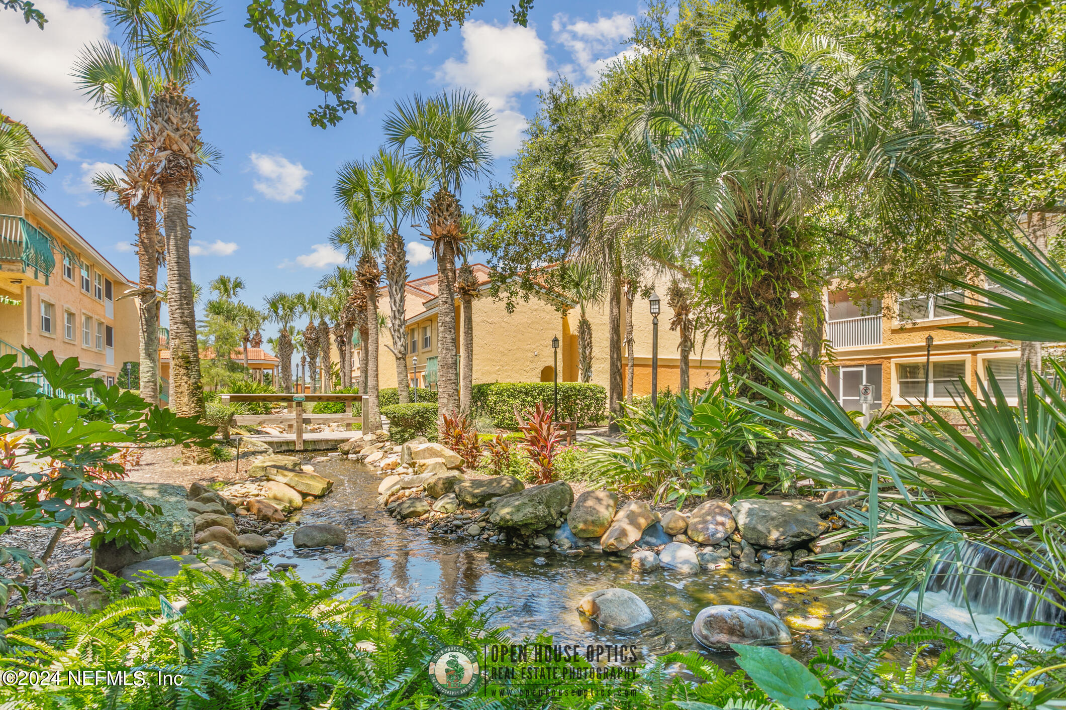 204 LAGUNA VILLAS Boulevard, A21