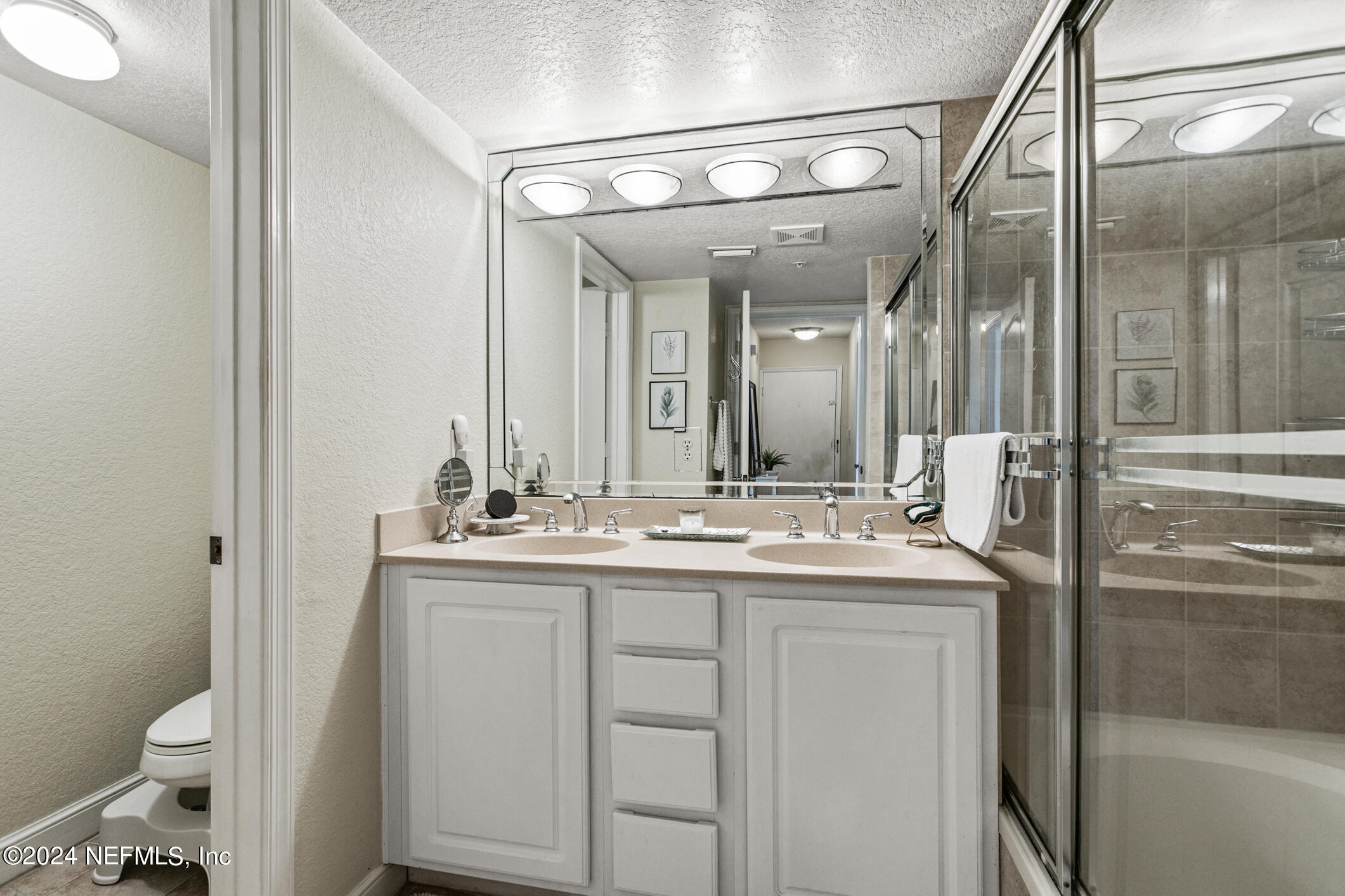 204 LAGUNA VILLAS Boulevard, A21