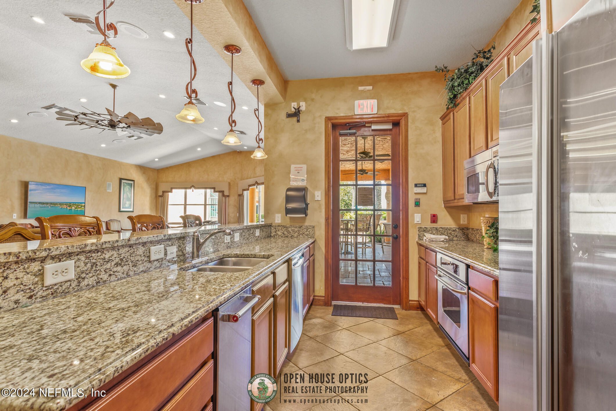 204 LAGUNA VILLAS Boulevard, A21