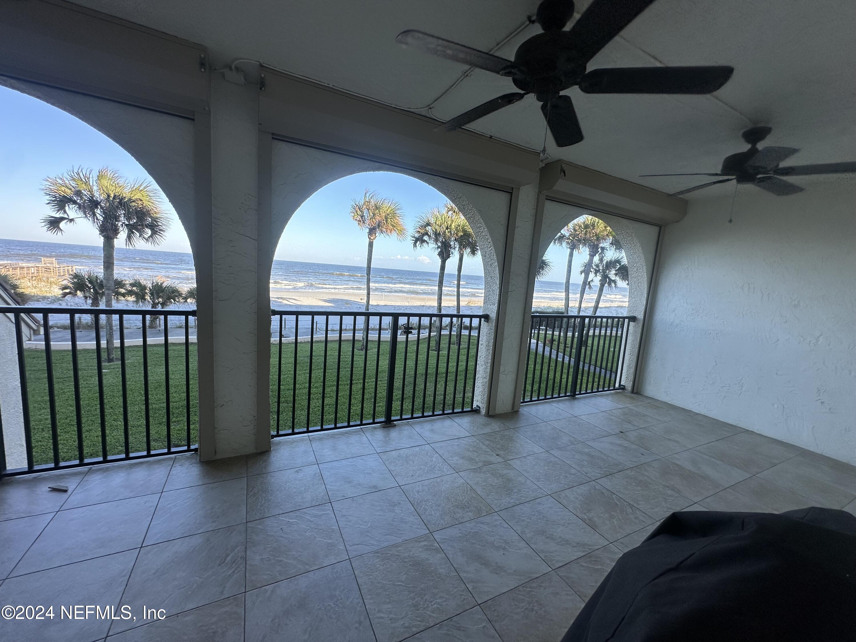 10 10TH Street, 20
