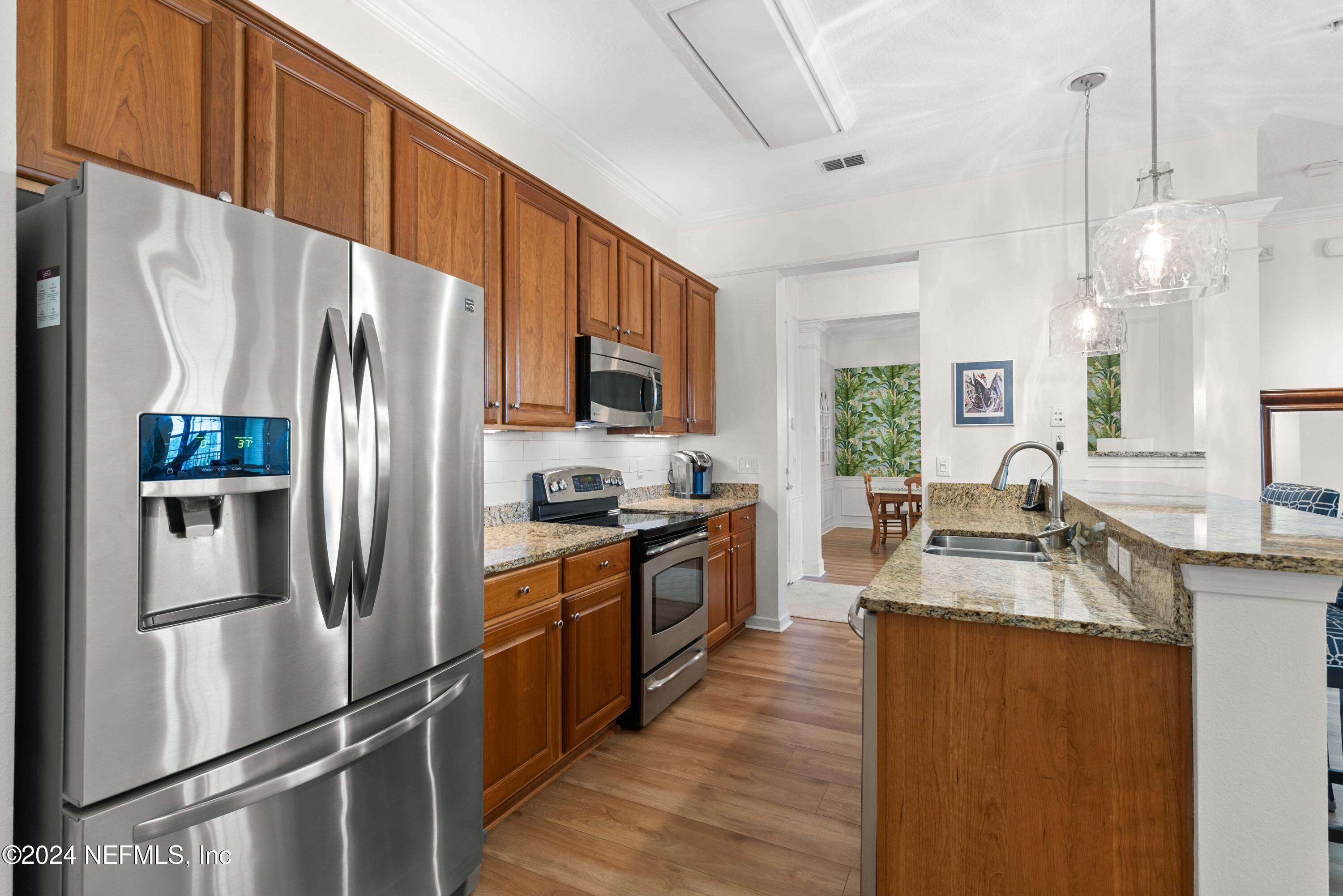 192 ORCHARD PASS Avenue, 548