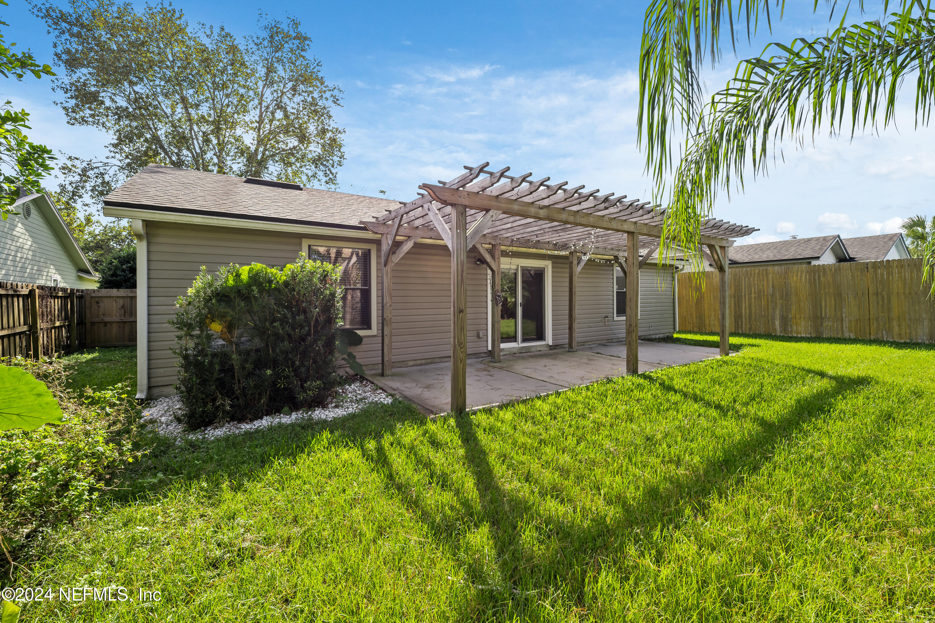 13155 LEATHERLEAF Drive