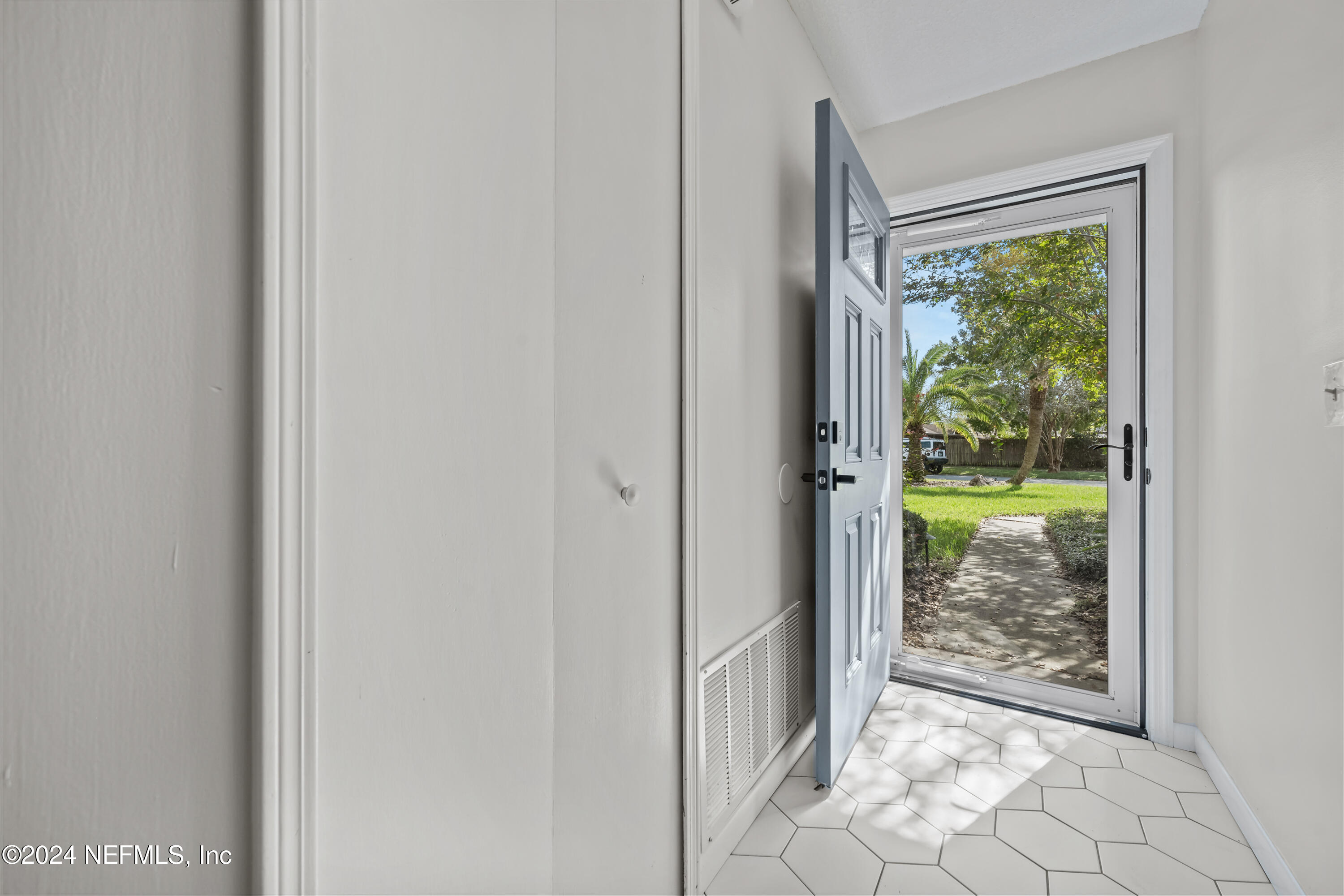 13155 LEATHERLEAF Drive