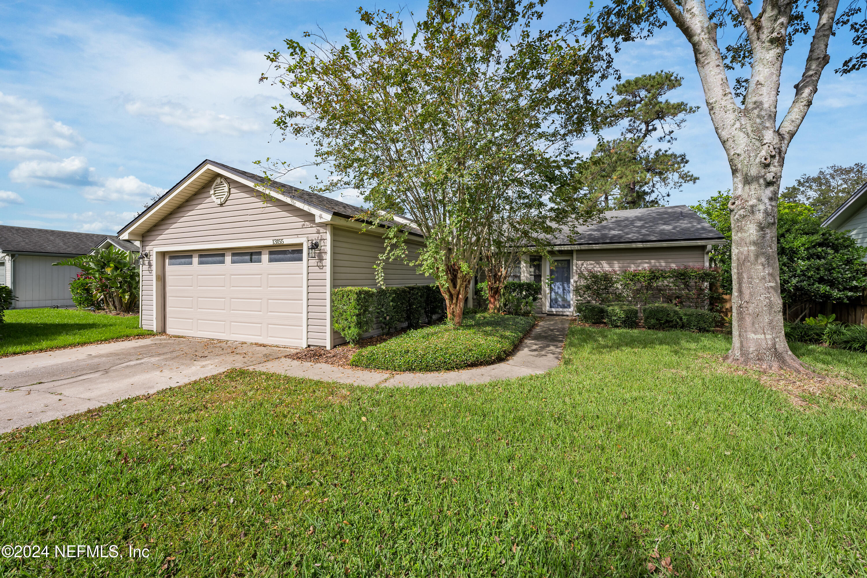 13155 LEATHERLEAF Drive