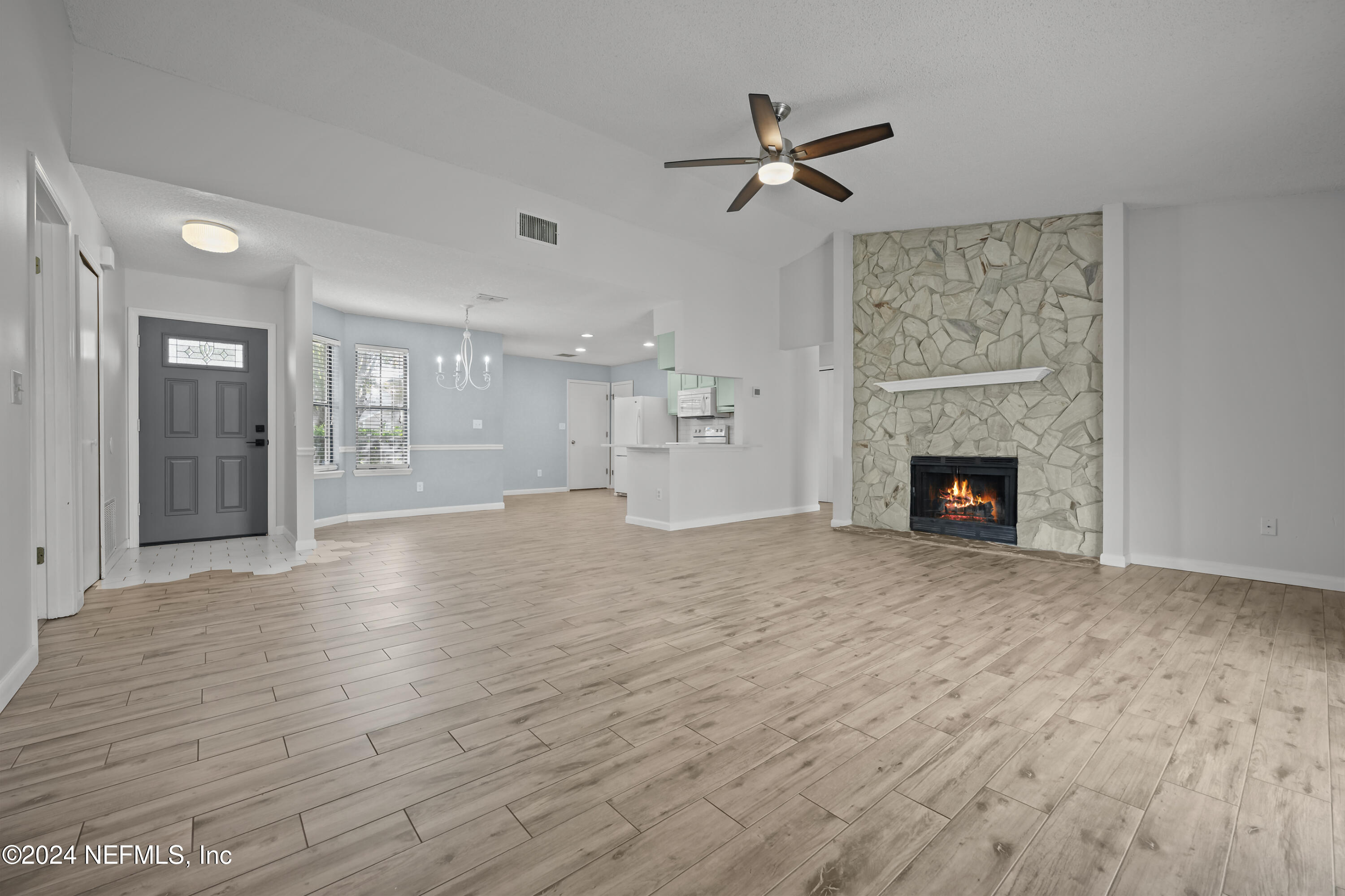 13155 LEATHERLEAF Drive