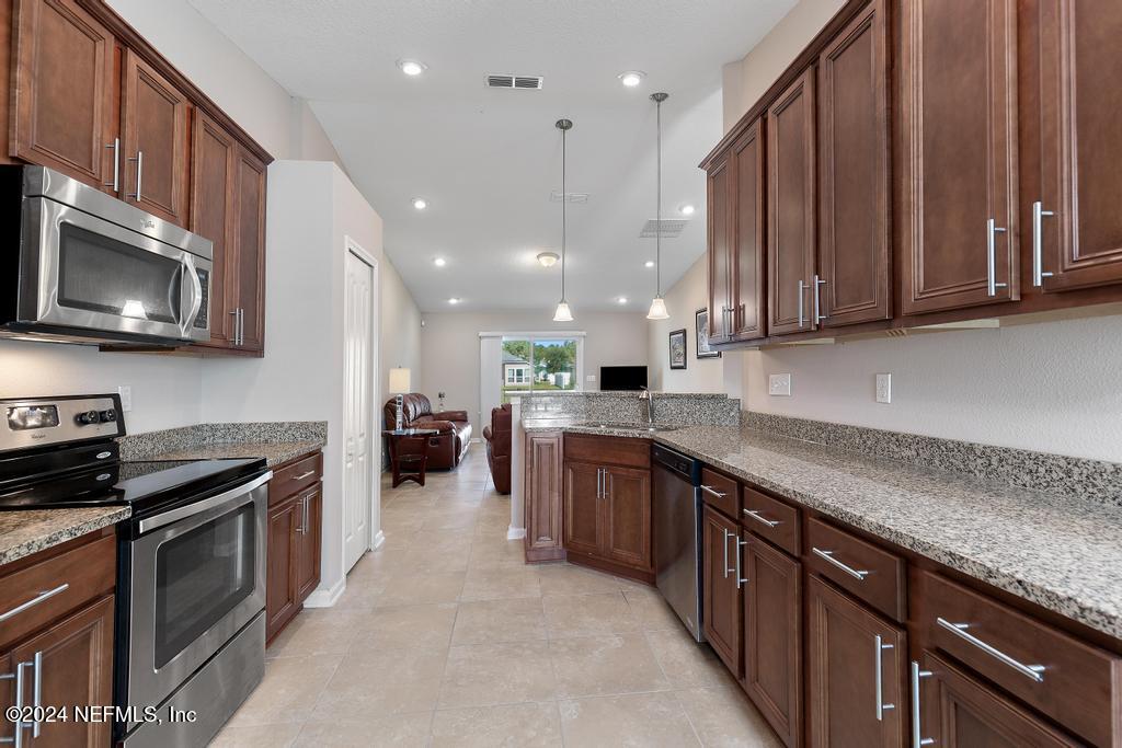 15944 BAINEBRIDGE Drive