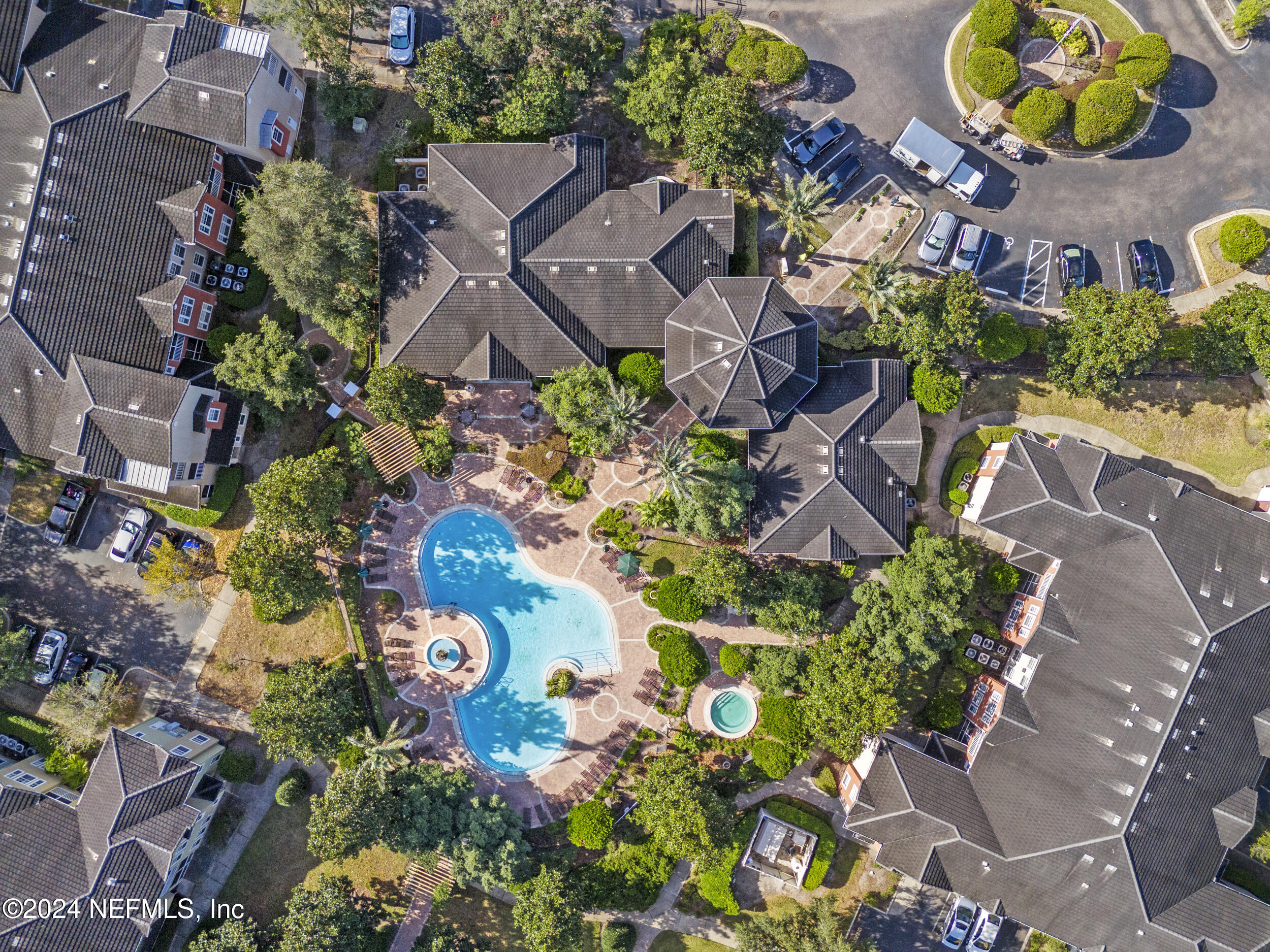 10075 GATE Parkway N, 1303