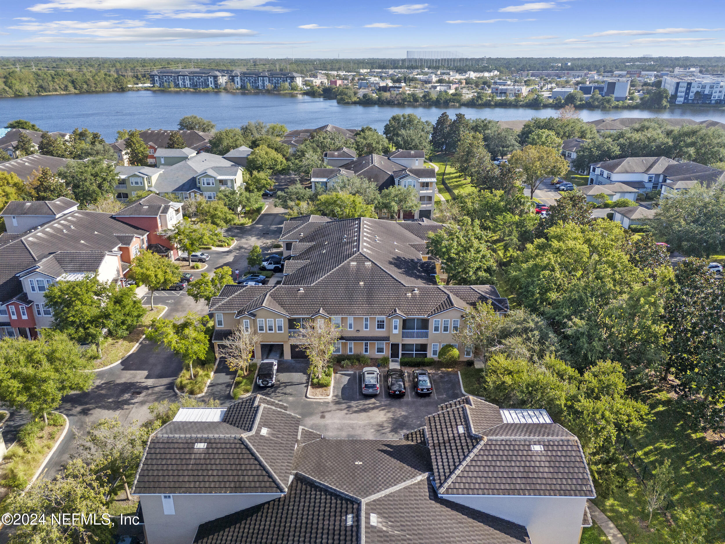 10075 GATE Parkway N, 1303