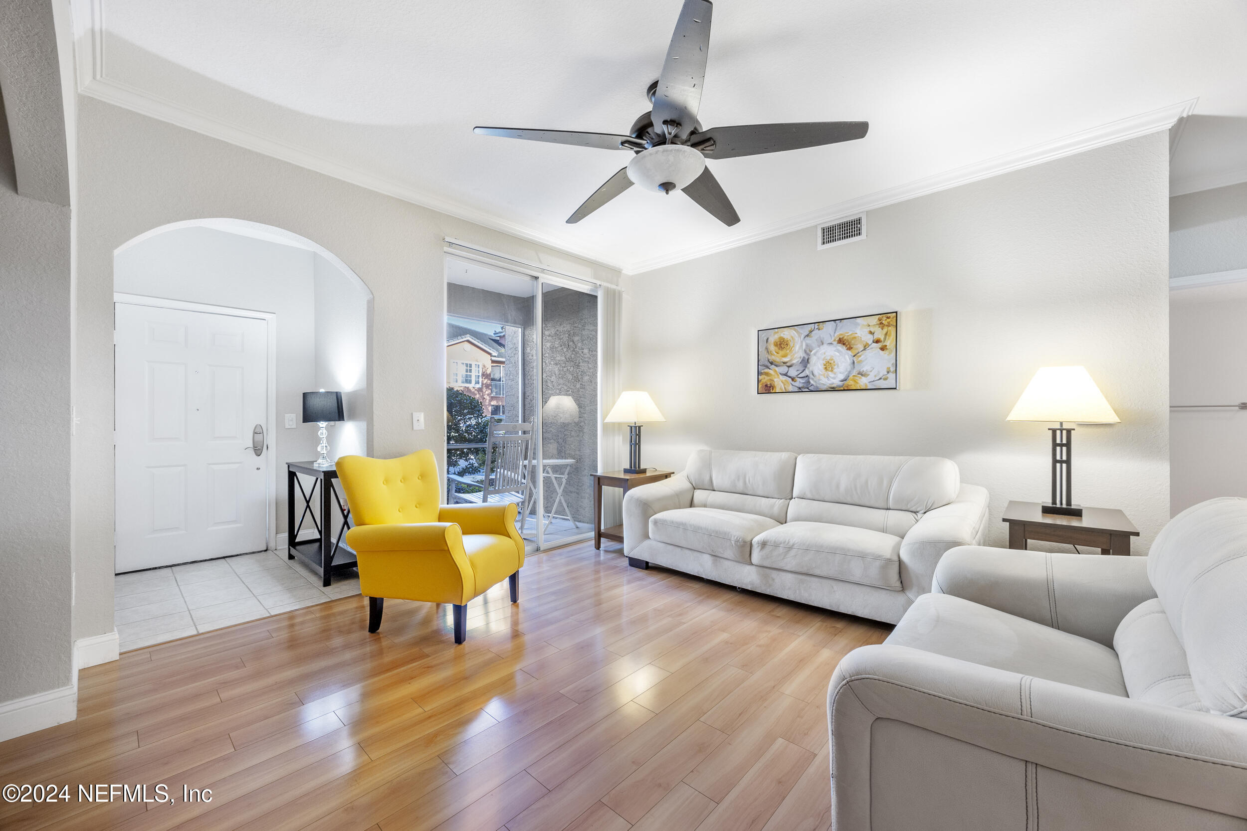 10075 GATE Parkway N, 1303