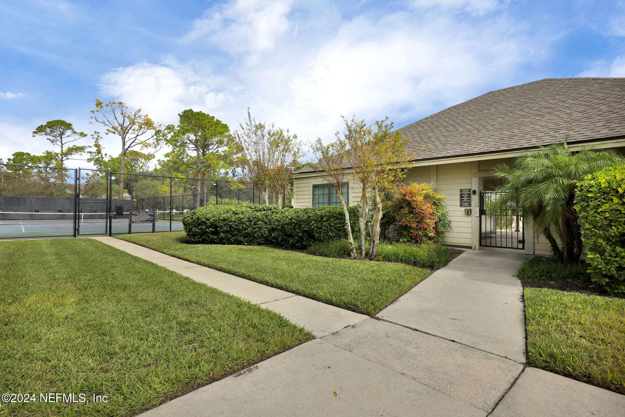 2113 SEA HAWK Drive