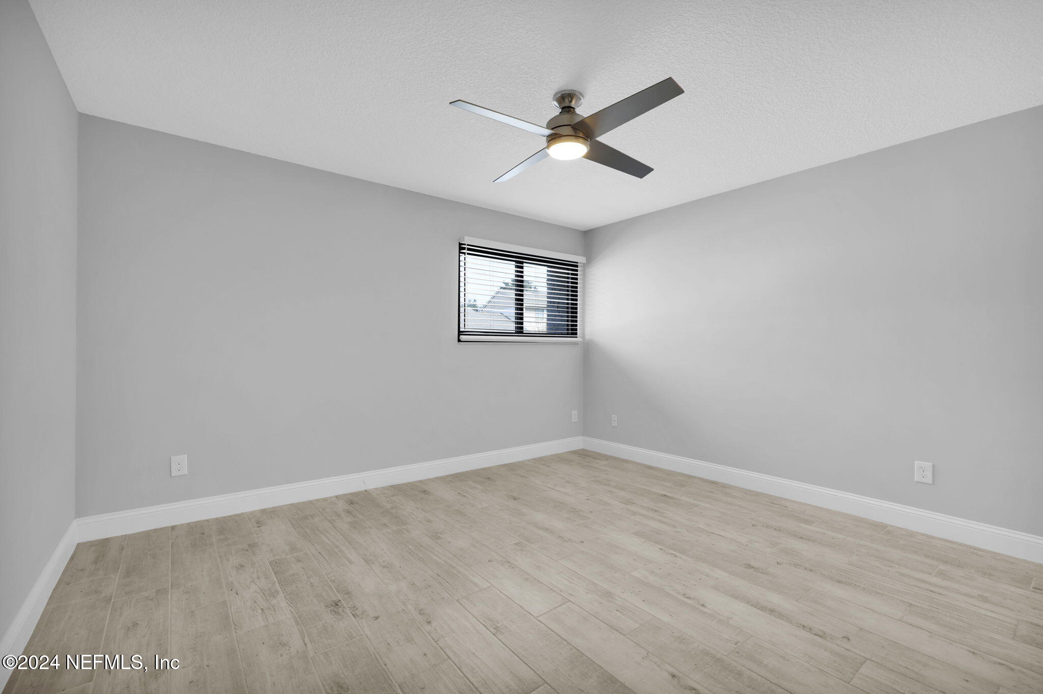 2113 SEA HAWK Drive