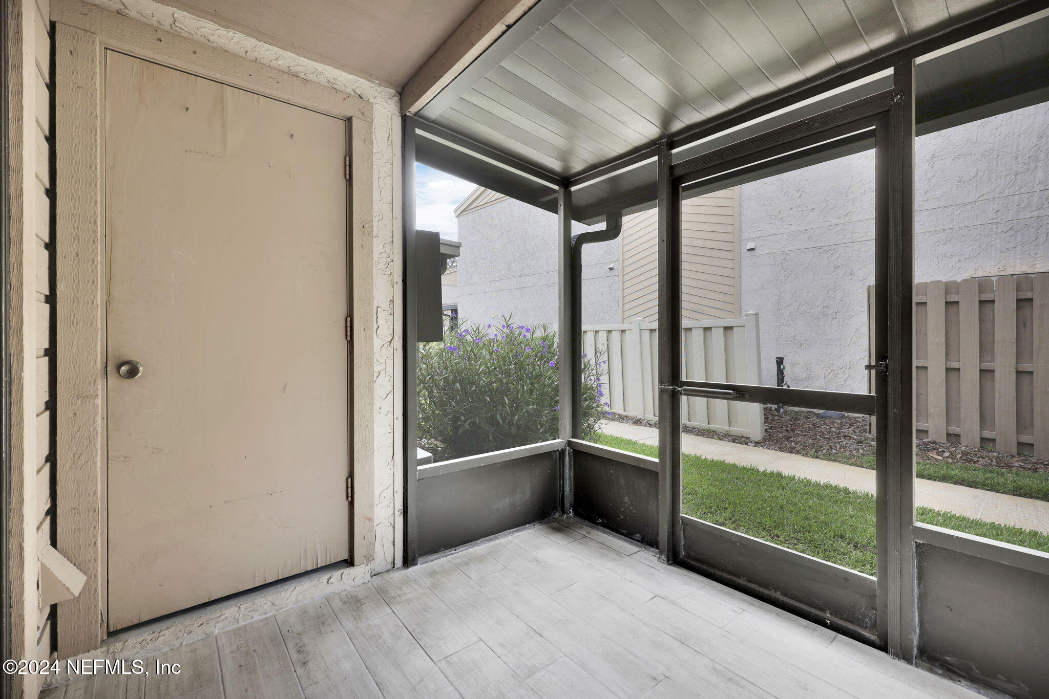 2113 SEA HAWK Drive